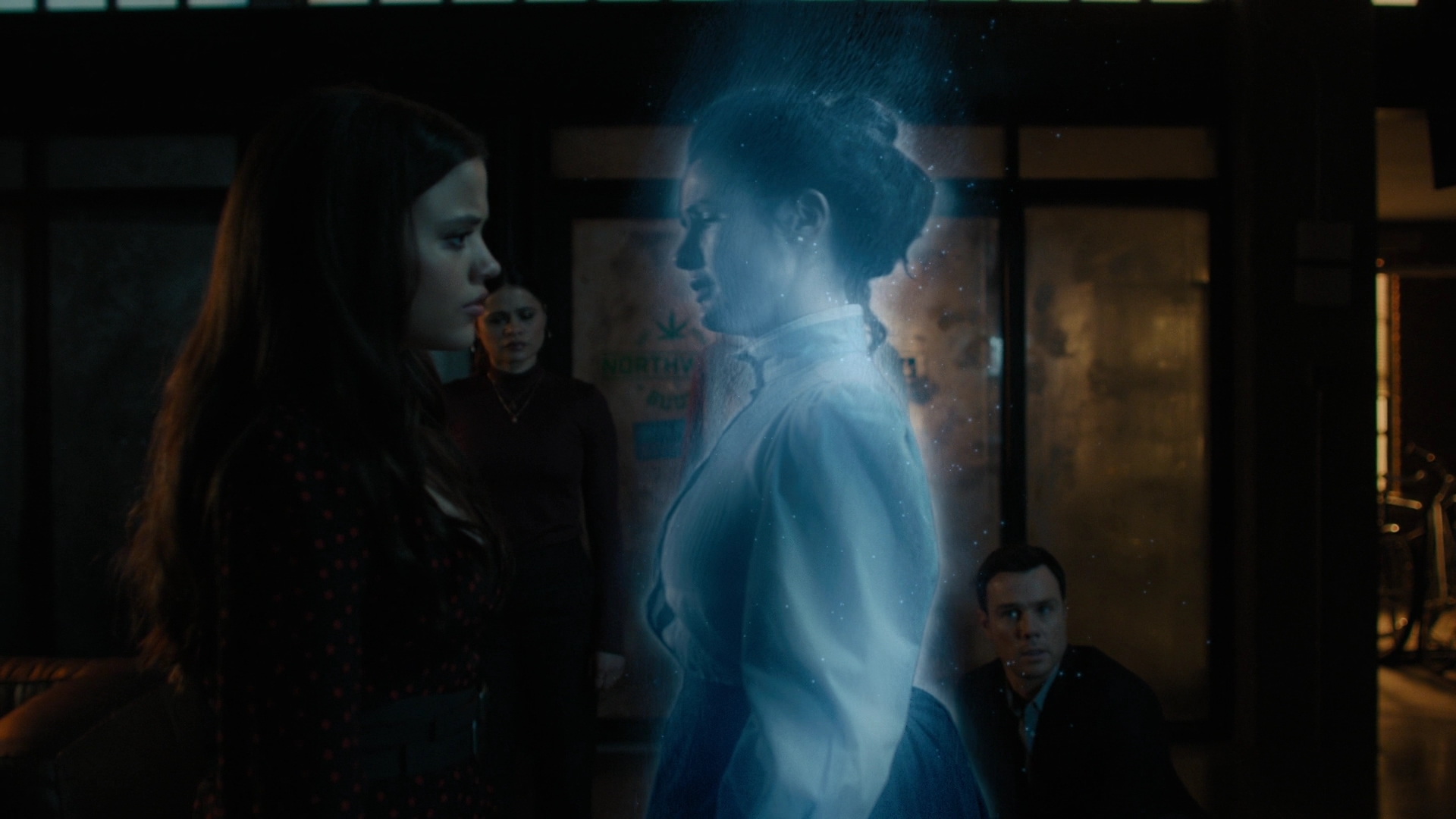 Charmed-Online-dot-nl_Charmed2x10CurseWords2085.jpg