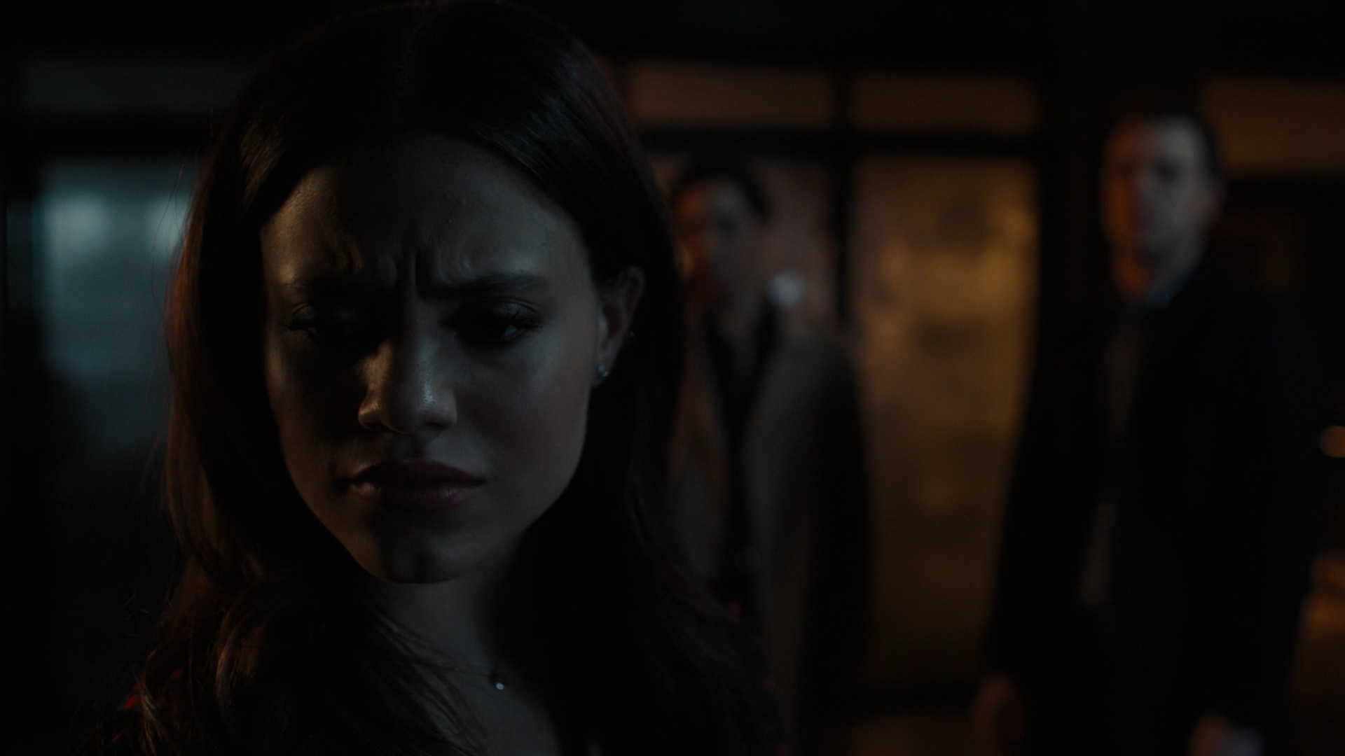 Charmed-Online-dot-nl_Charmed2x10CurseWords2107.jpg