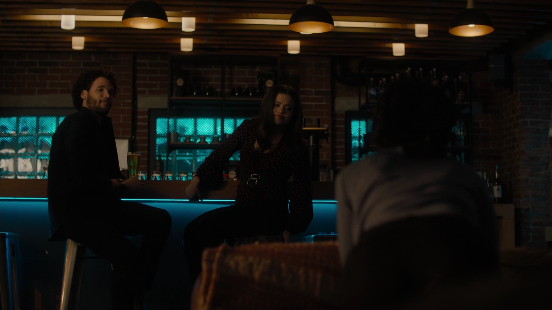 Charmed-Online-dot-nl_Charmed2x10CurseWords2189.jpg Charmed-Online-dot-nl_Charmed2x10CurseWords2189.jpg