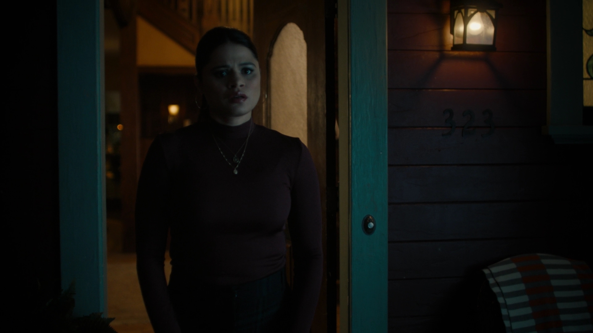 Charmed-Online-dot-nl_Charmed2x10CurseWords2460.jpg