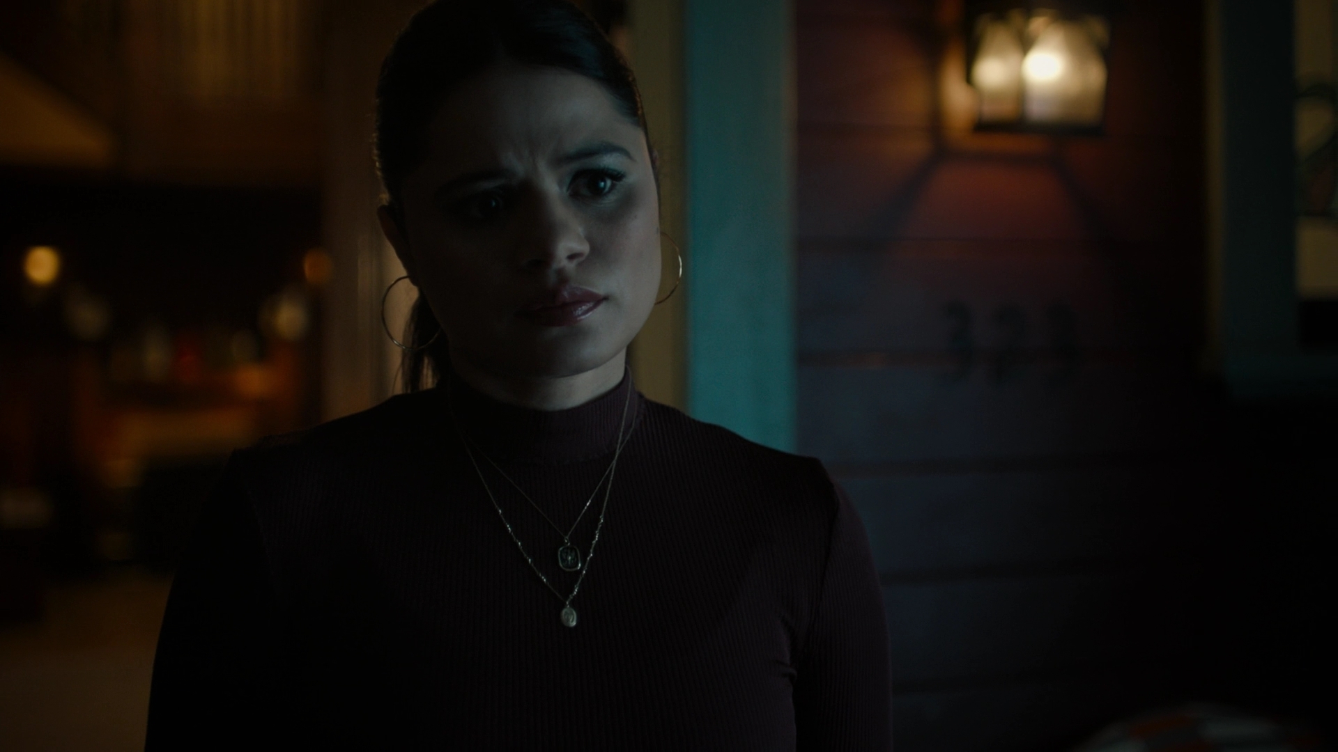 Charmed-Online-dot-nl_Charmed2x10CurseWords2464.jpg