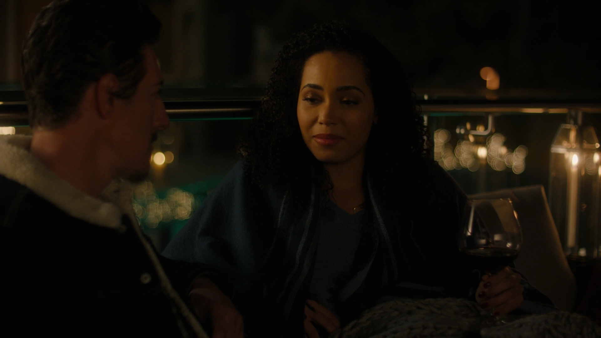 Charmed-Online-dot-nl_Charmed2x11DanceLikeNoOneIsWitching0077.jpg