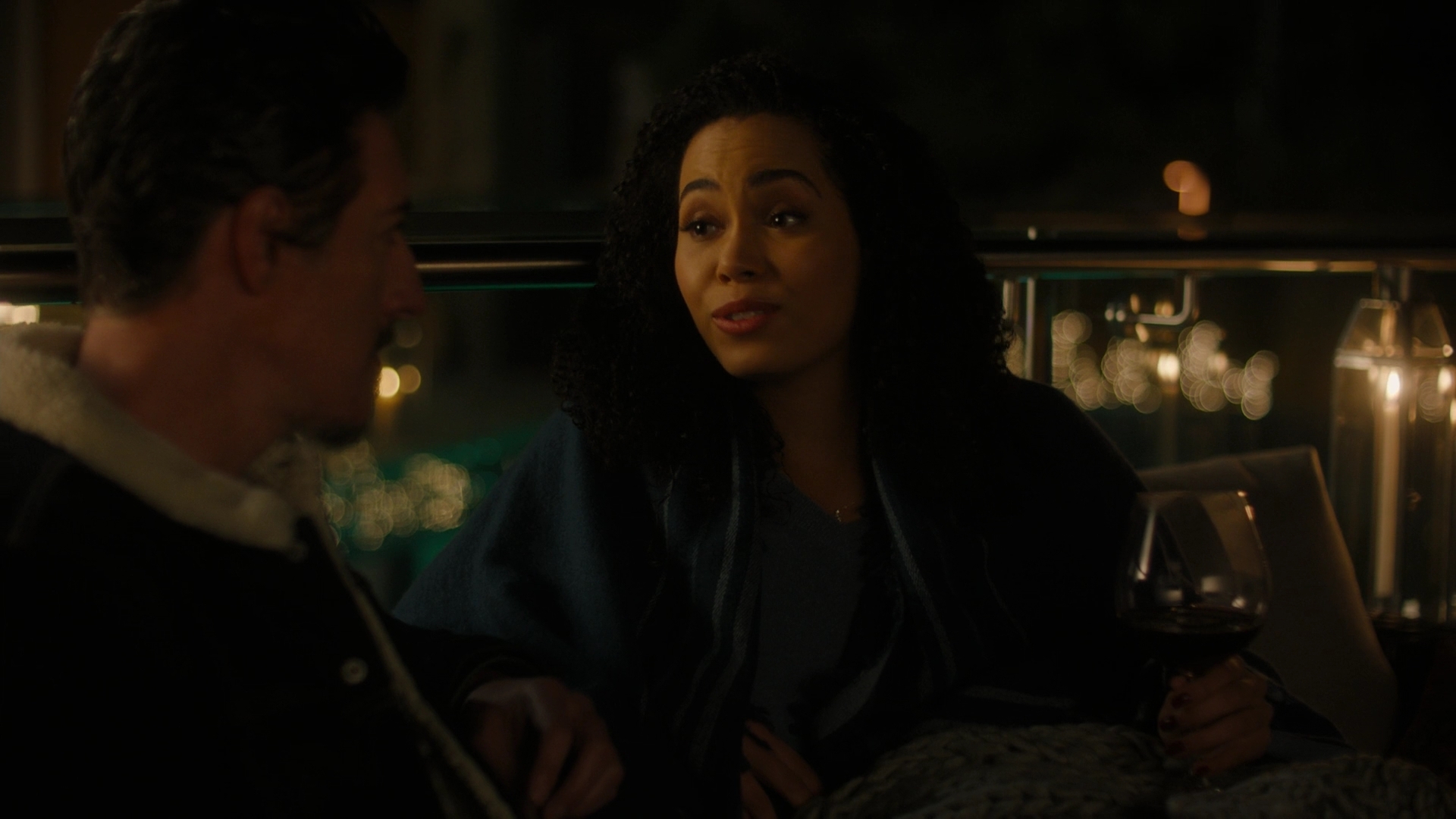 Charmed-Online-dot-nl_Charmed2x11DanceLikeNoOneIsWitching0081.jpg