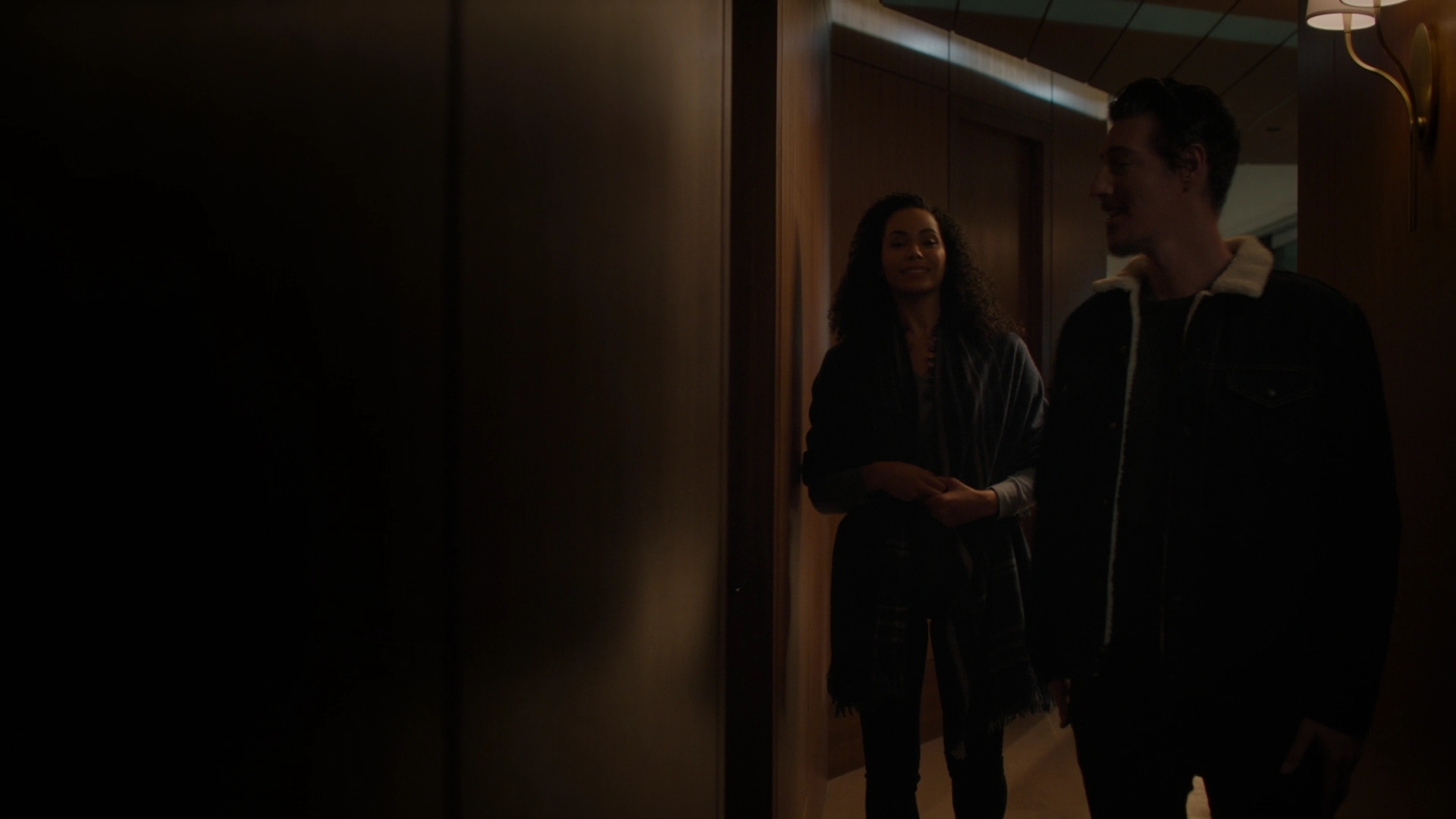 Charmed-Online-dot-nl_Charmed2x11DanceLikeNoOneIsWitching0155.jpg