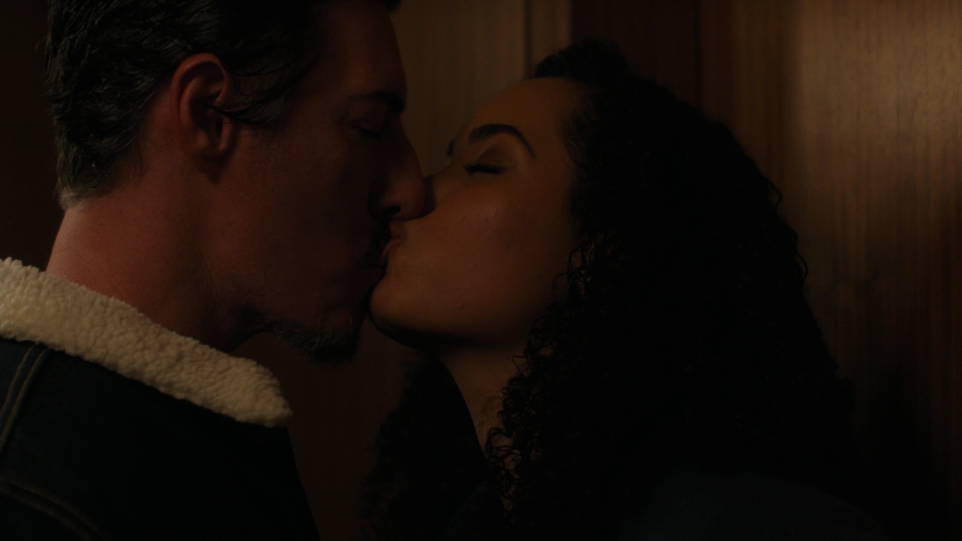 Charmed-Online-dot-nl_Charmed2x11DanceLikeNoOneIsWitching0183.jpg