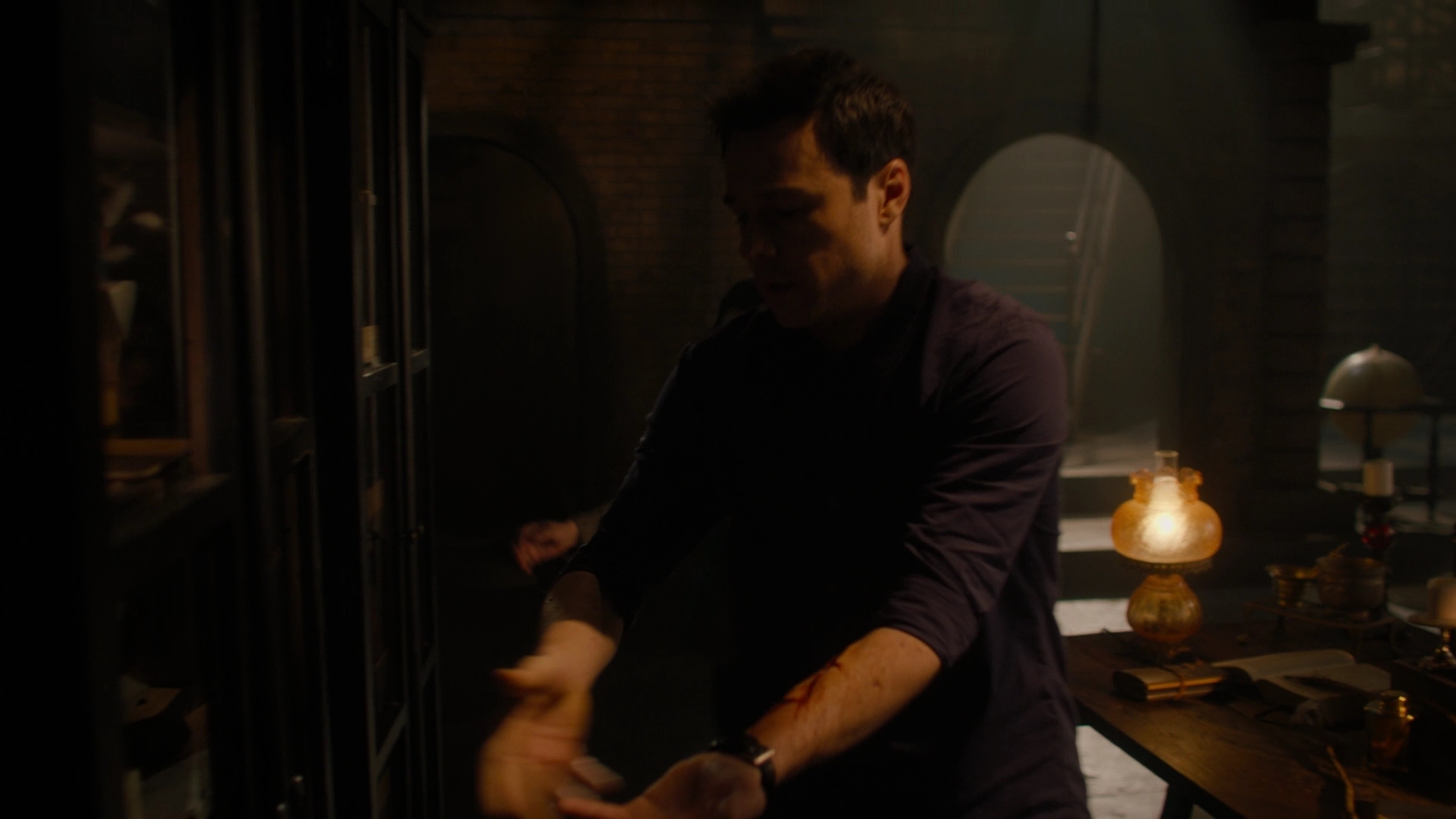 Charmed-Online-dot-nl_Charmed2x11DanceLikeNoOneIsWitching0205.jpg