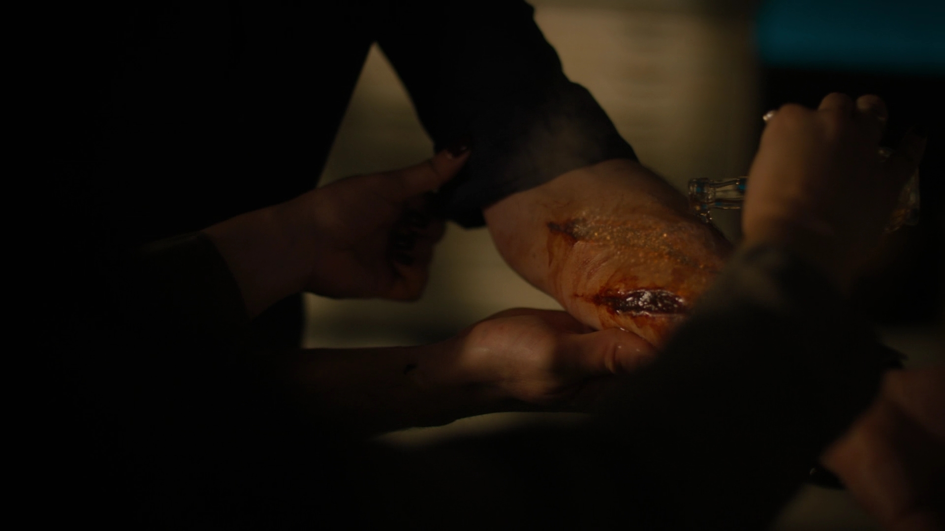 Charmed-Online-dot-nl_Charmed2x11DanceLikeNoOneIsWitching0235.jpg Charmed-Online-dot-nl_Charmed2x11DanceLikeNoOneIsWitching0235.jpg