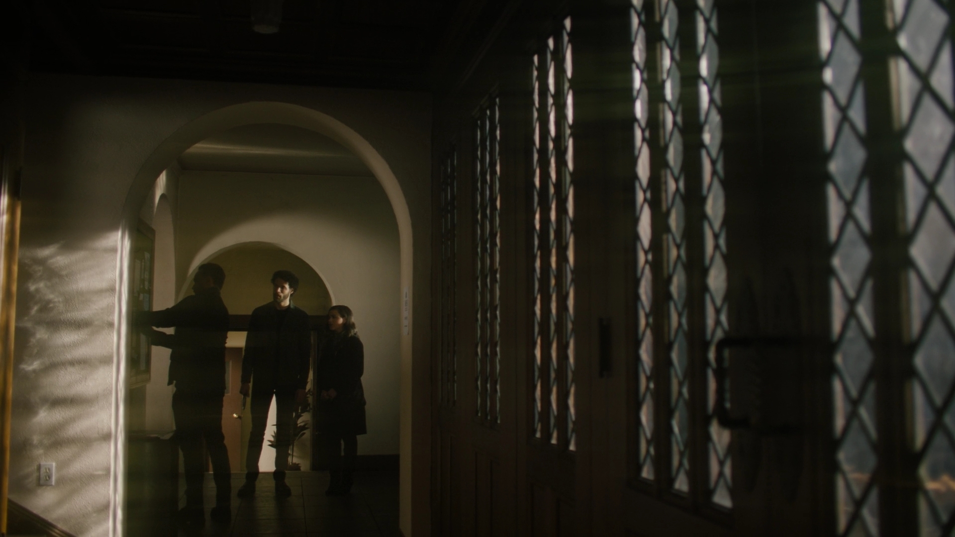 Charmed-Online-dot-nl_Charmed2x11DanceLikeNoOneIsWitching0481.jpg