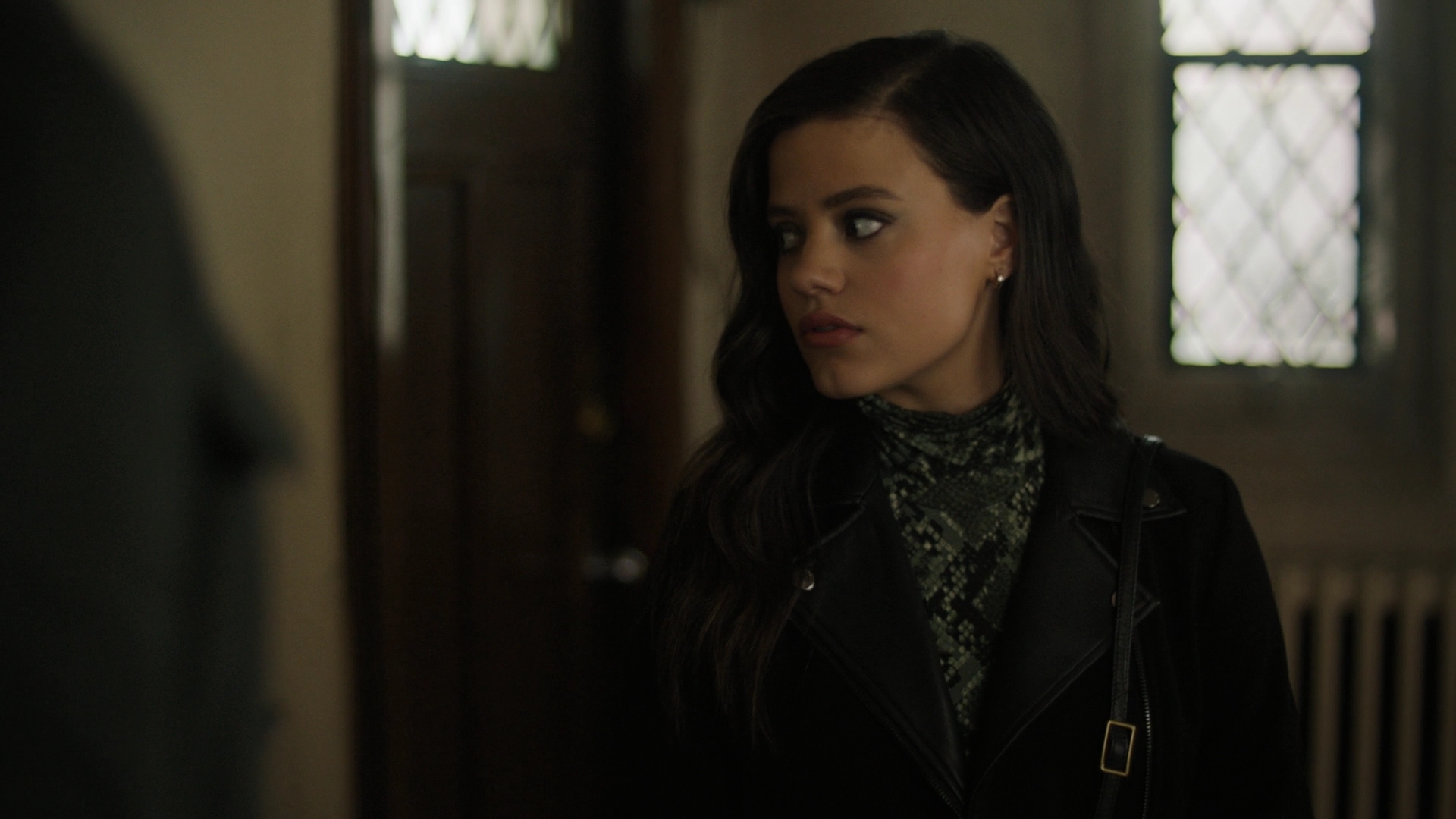 Charmed-Online-dot-nl_Charmed2x11DanceLikeNoOneIsWitching0505.jpg