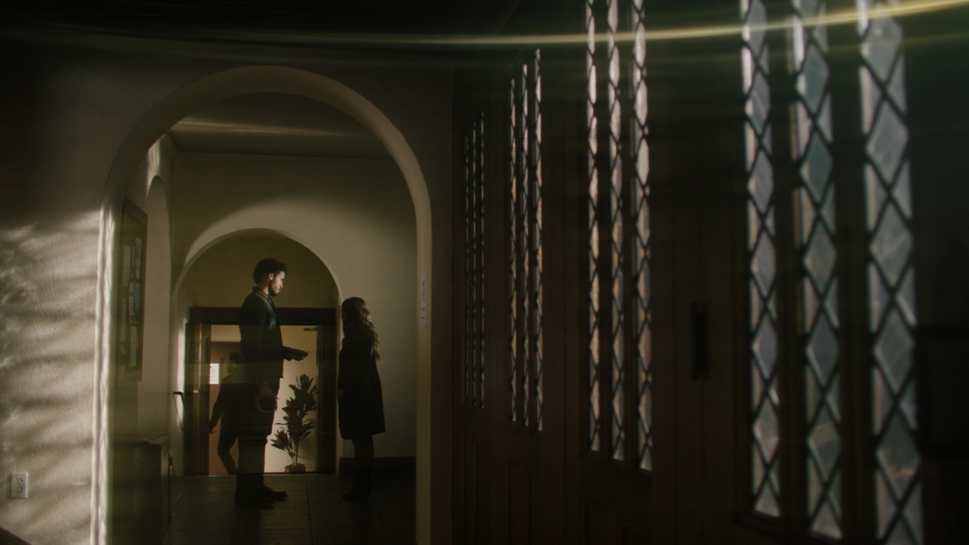 Charmed-Online-dot-nl_Charmed2x11DanceLikeNoOneIsWitching0506.jpg Charmed-Online-dot-nl_Charmed2x11DanceLikeNoOneIsWitching0506.jpg