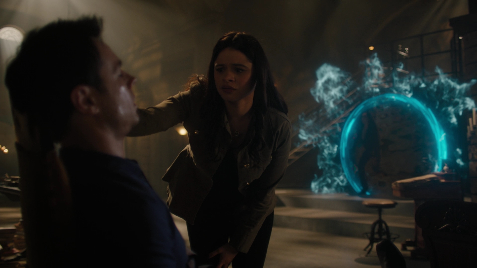 Charmed-Online-dot-nl_Charmed2x11DanceLikeNoOneIsWitching0718.jpg