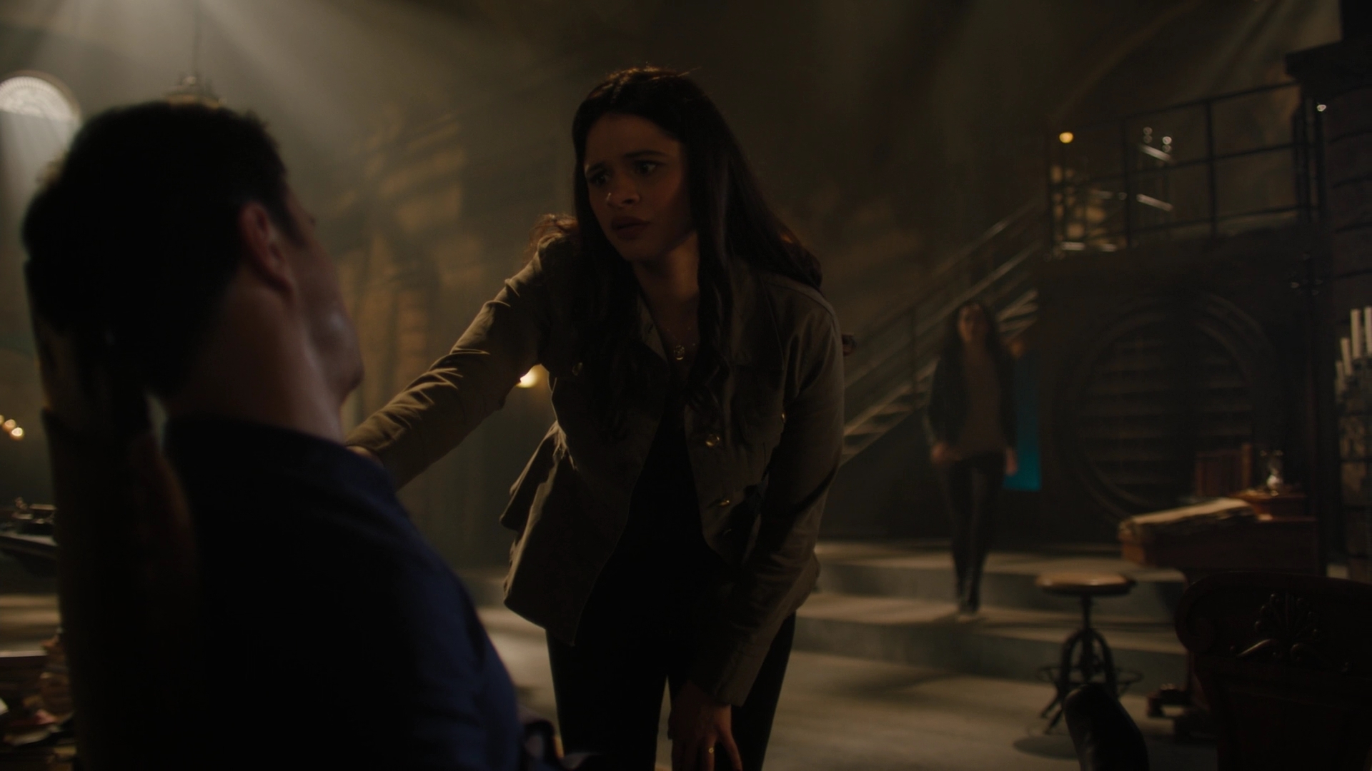 Charmed-Online-dot-nl_Charmed2x11DanceLikeNoOneIsWitching0720.jpg