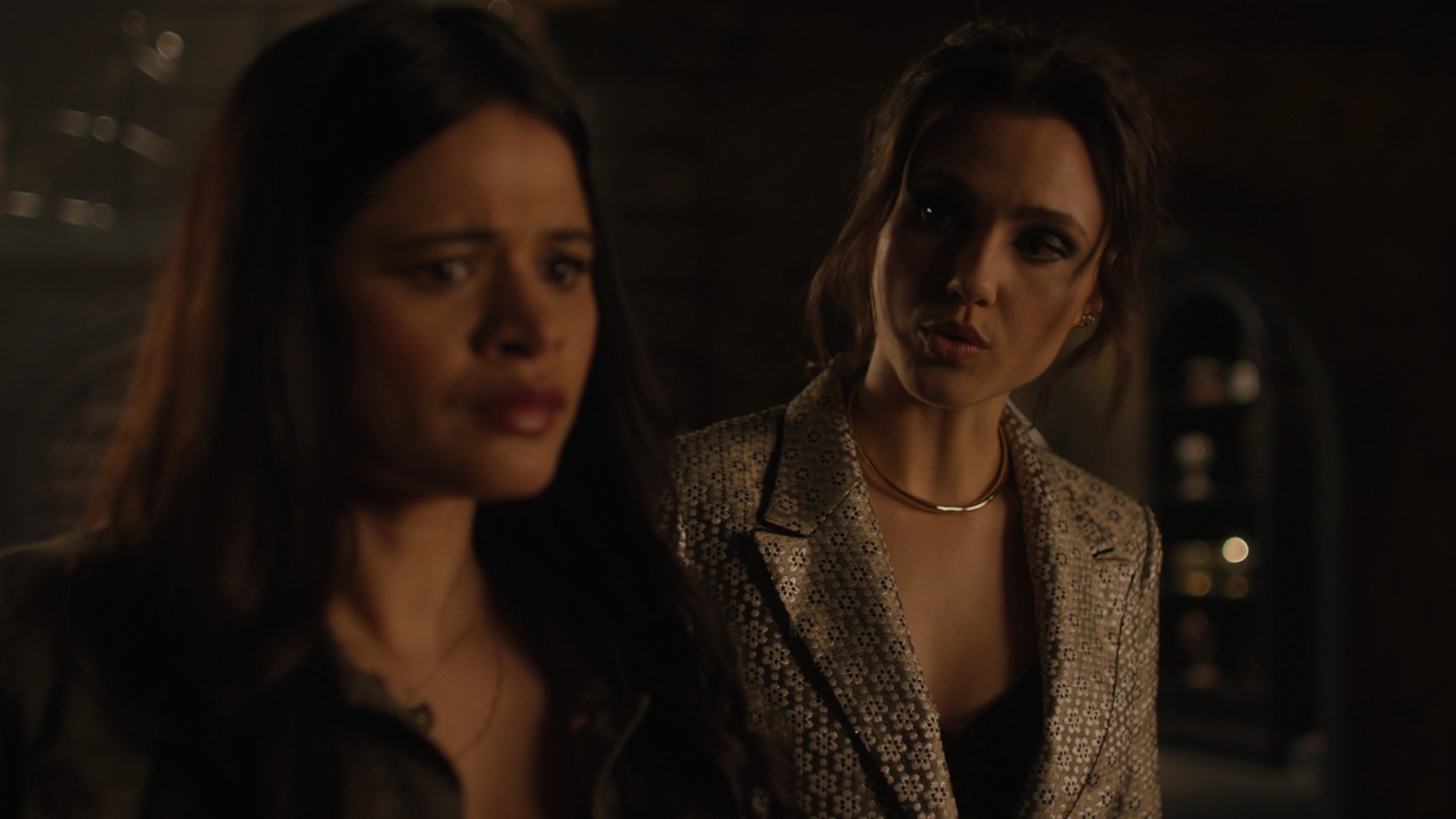 Charmed-Online-dot-nl_Charmed2x11DanceLikeNoOneIsWitching0737.jpg