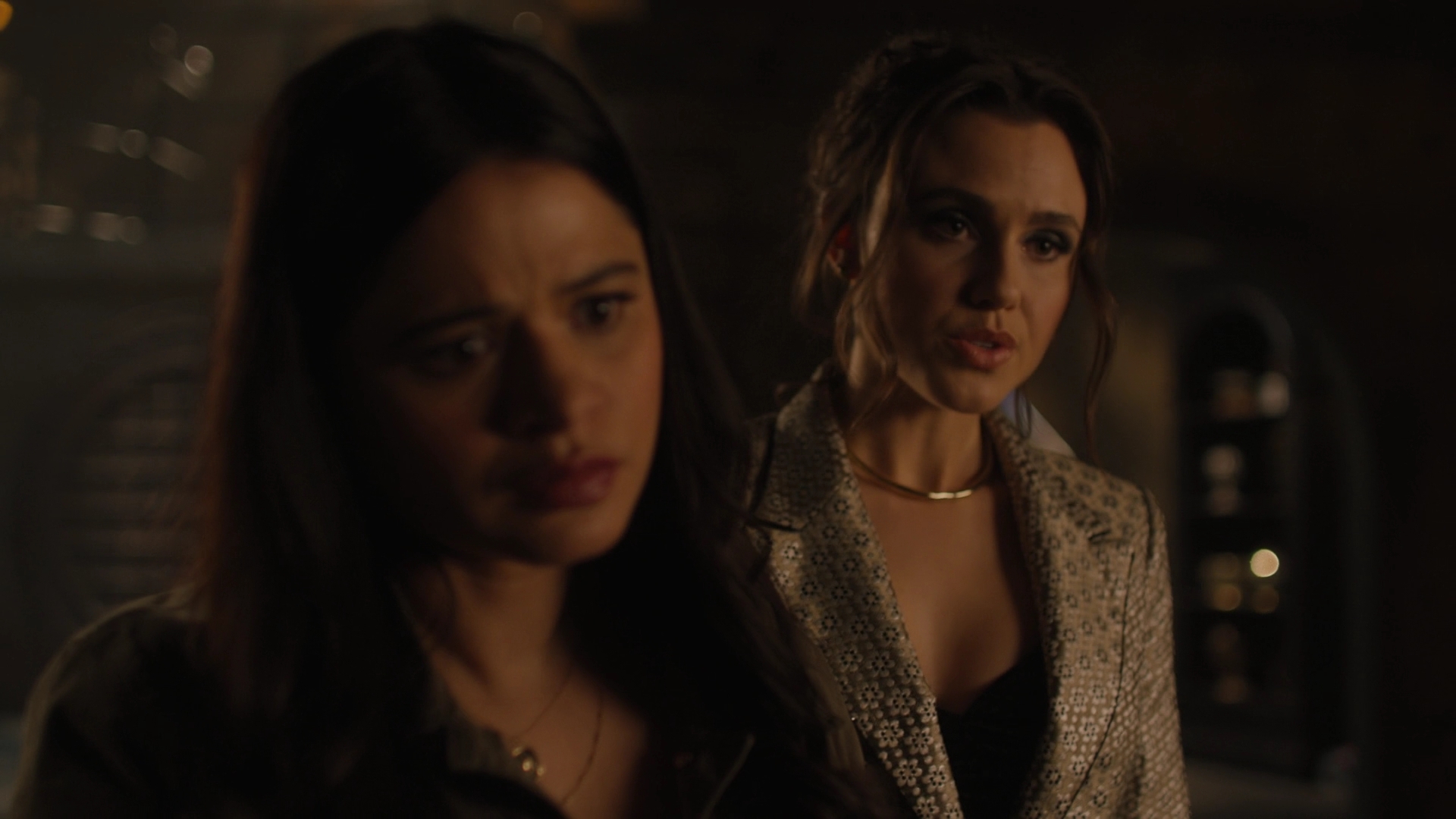 Charmed-Online-dot-nl_Charmed2x11DanceLikeNoOneIsWitching0748.jpg