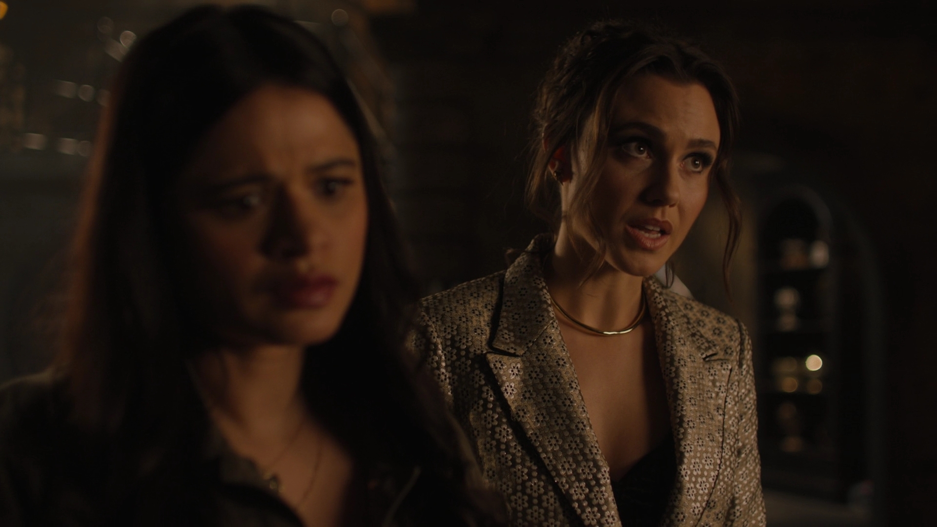 Charmed-Online-dot-nl_Charmed2x11DanceLikeNoOneIsWitching0750.jpg