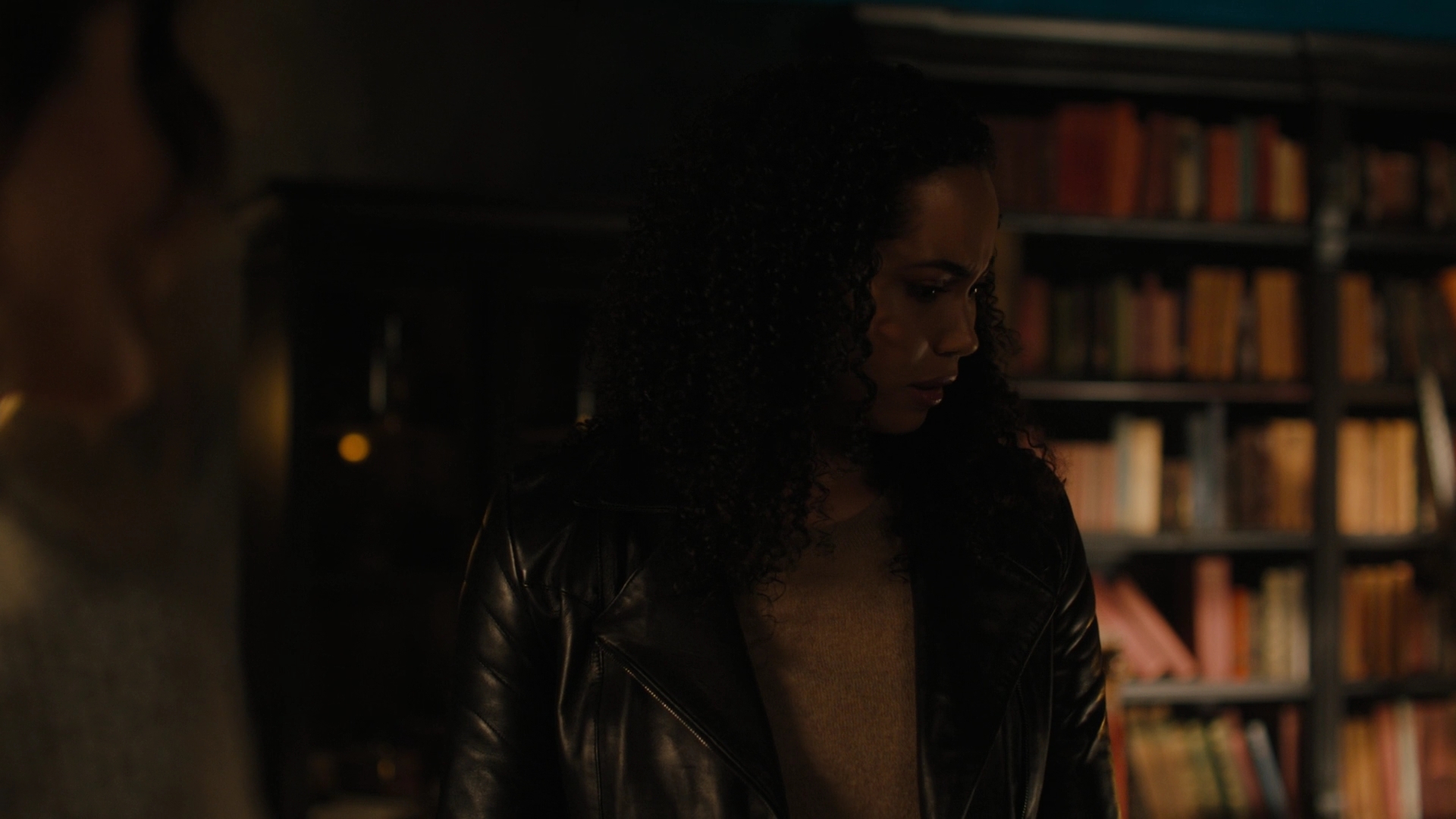 Charmed-Online-dot-nl_Charmed2x11DanceLikeNoOneIsWitching0770.jpg