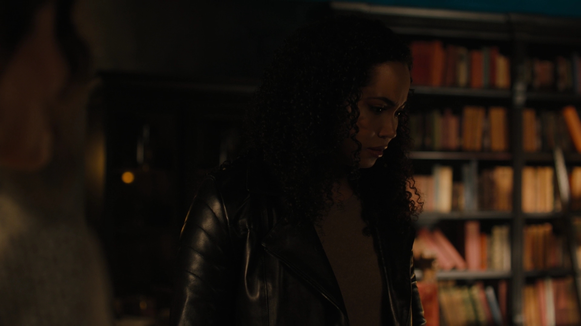 Charmed-Online-dot-nl_Charmed2x11DanceLikeNoOneIsWitching0774.jpg