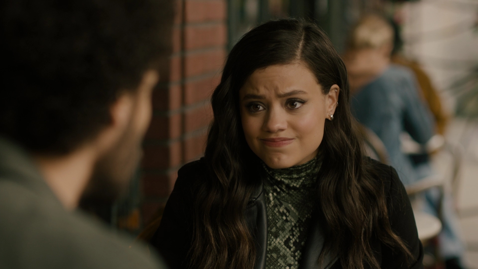 Charmed-Online-dot-nl_Charmed2x11DanceLikeNoOneIsWitching0817.jpg