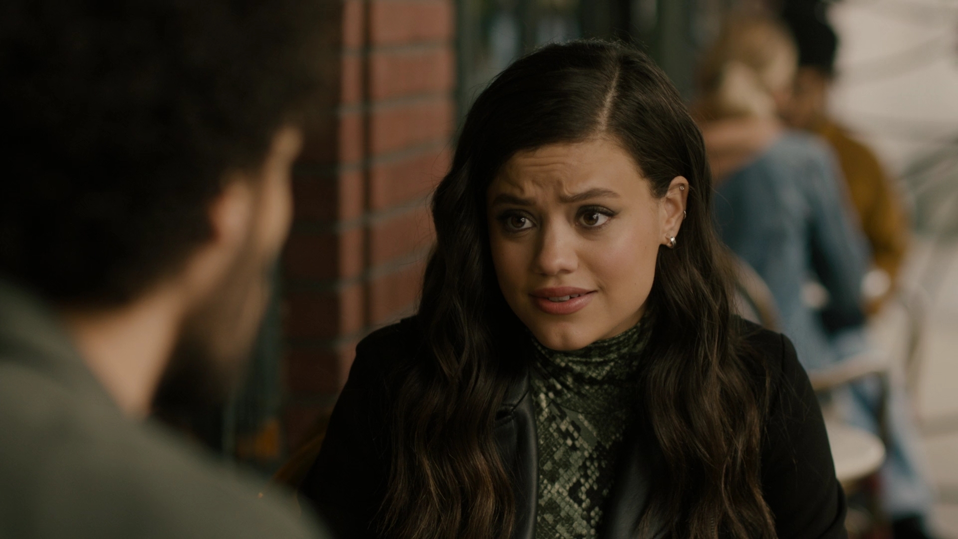 Charmed-Online-dot-nl_Charmed2x11DanceLikeNoOneIsWitching0819.jpg