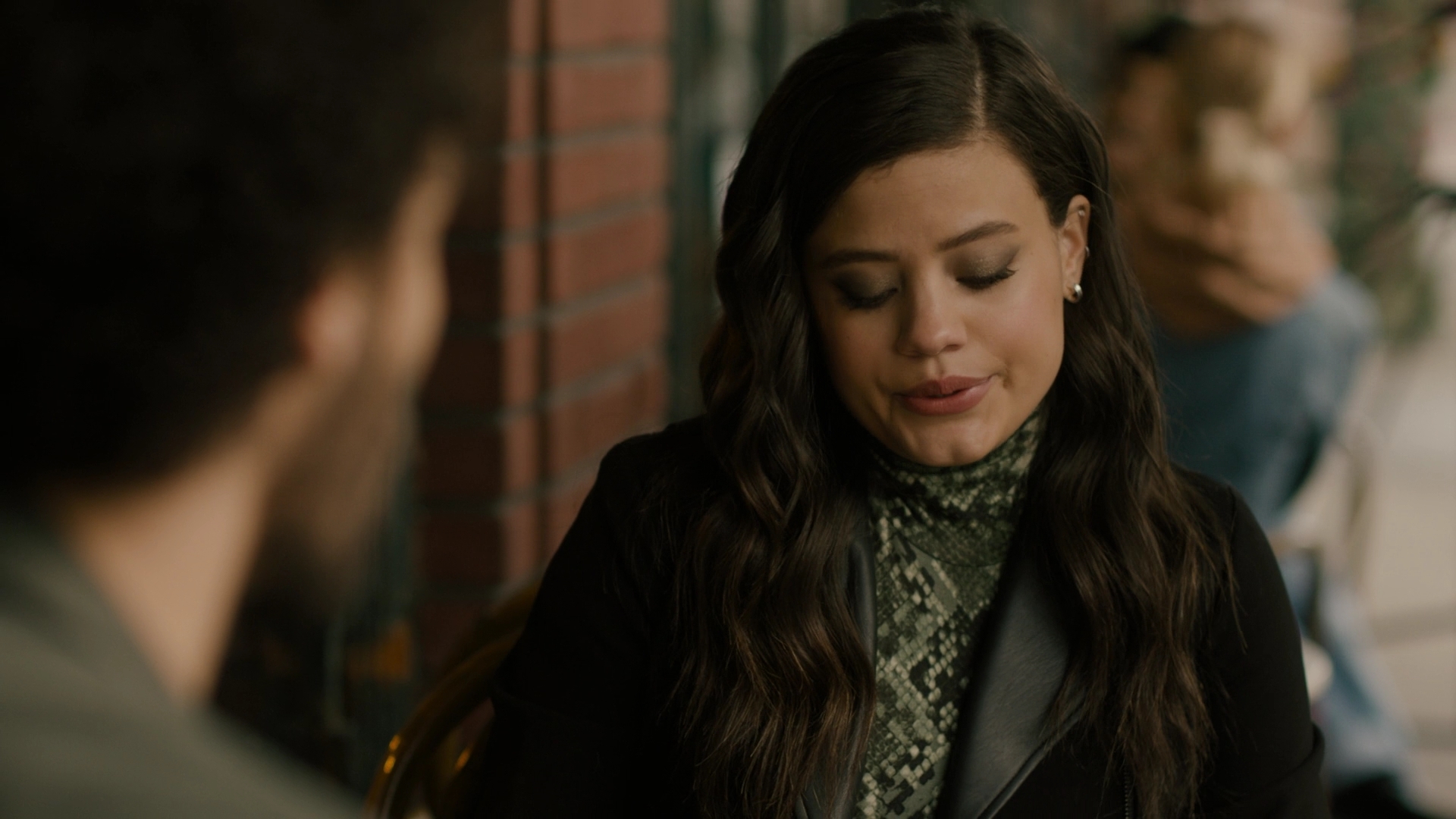 Charmed-Online-dot-nl_Charmed2x11DanceLikeNoOneIsWitching0876.jpg