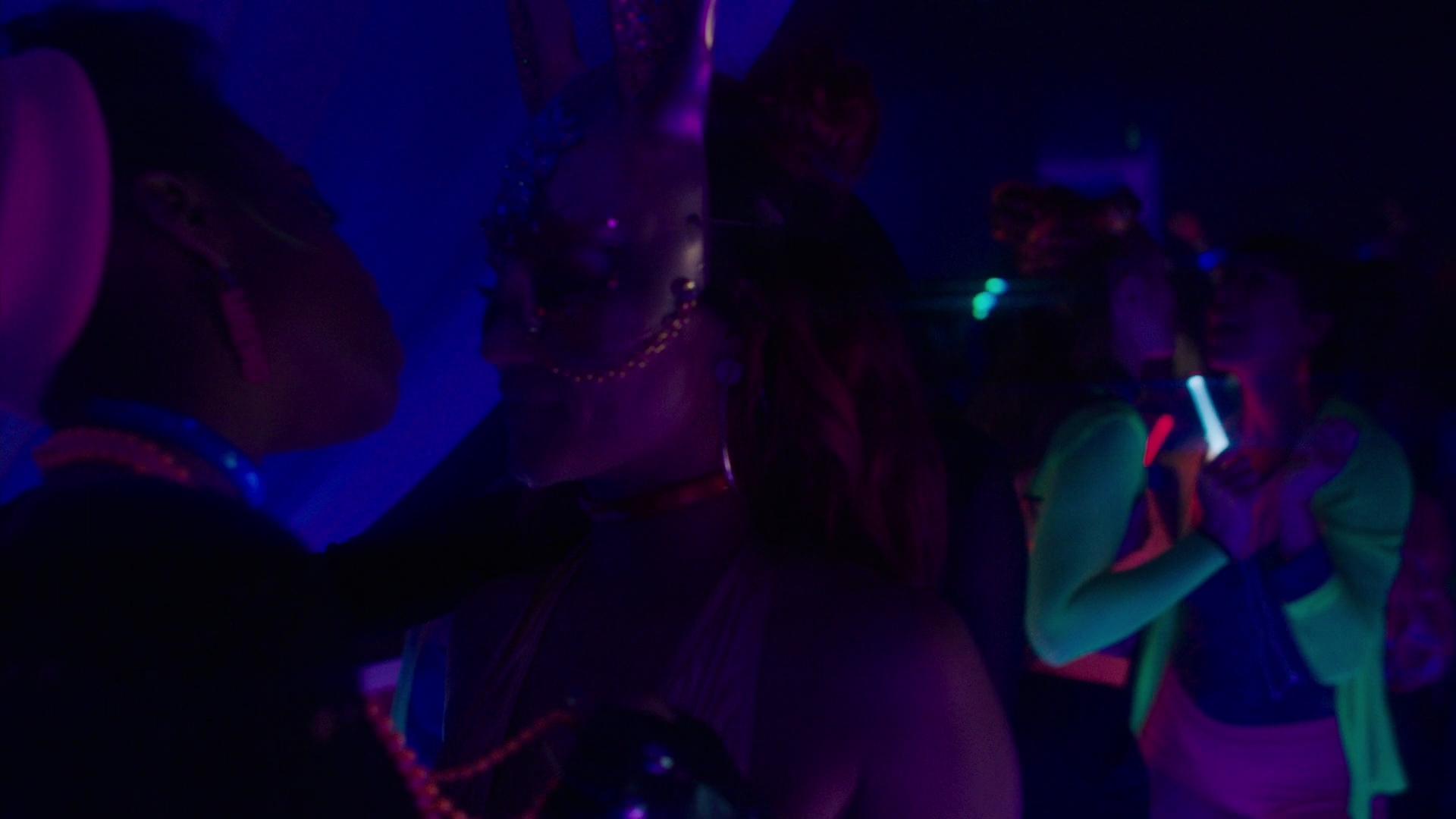 Charmed-Online-dot-nl_Charmed2x11DanceLikeNoOneIsWitching0951.jpg