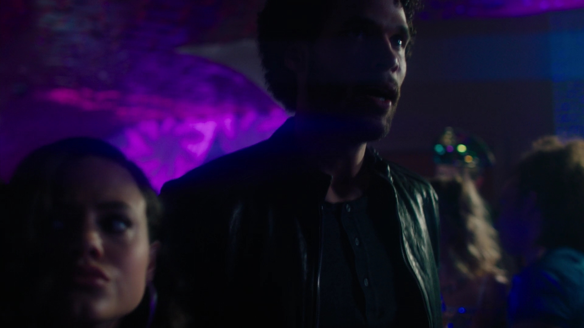 Charmed-Online-dot-nl_Charmed2x11DanceLikeNoOneIsWitching0972.jpg