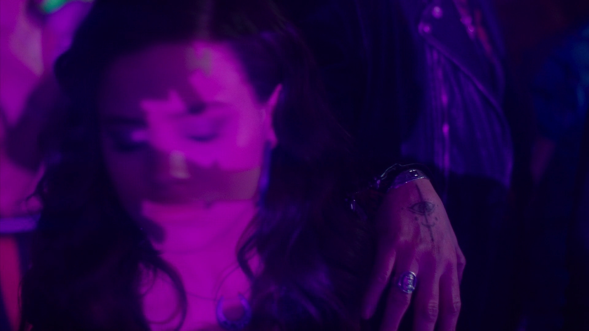 Charmed-Online-dot-nl_Charmed2x11DanceLikeNoOneIsWitching0980.jpg