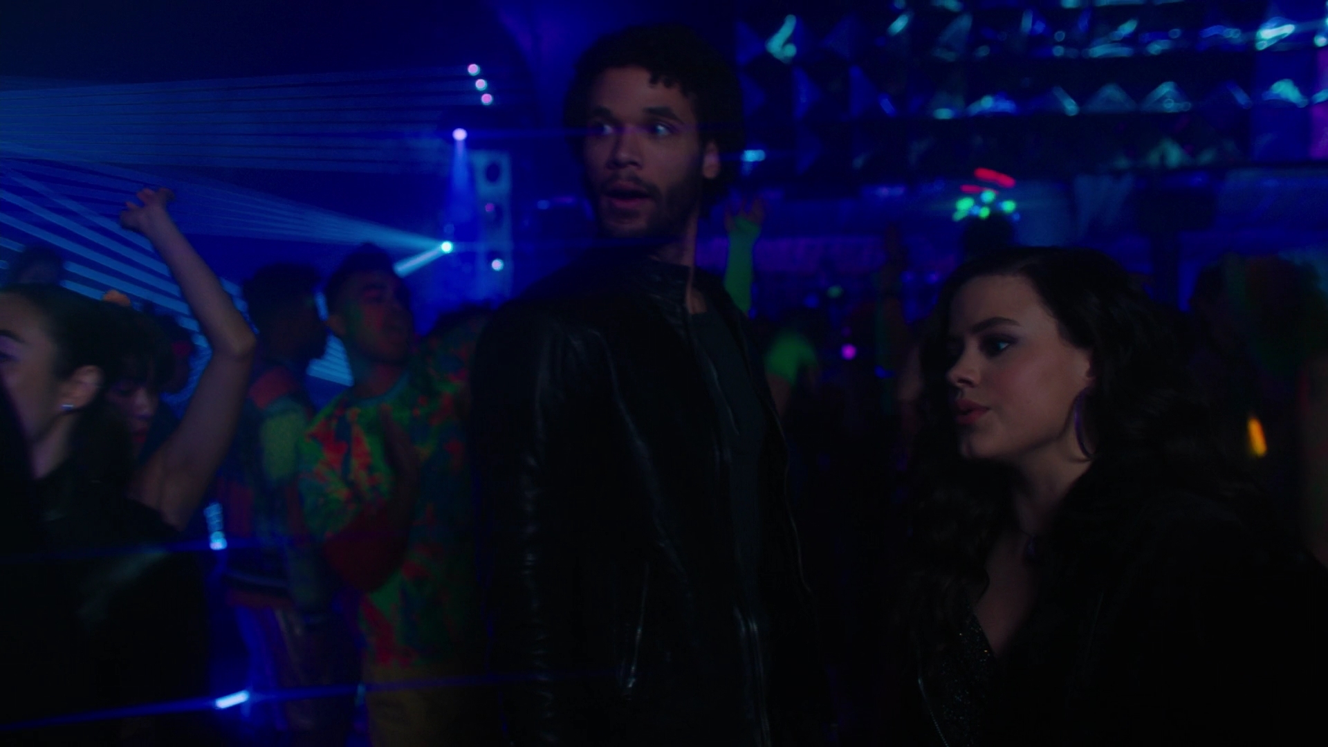 Charmed-Online-dot-nl_Charmed2x11DanceLikeNoOneIsWitching0983.jpg