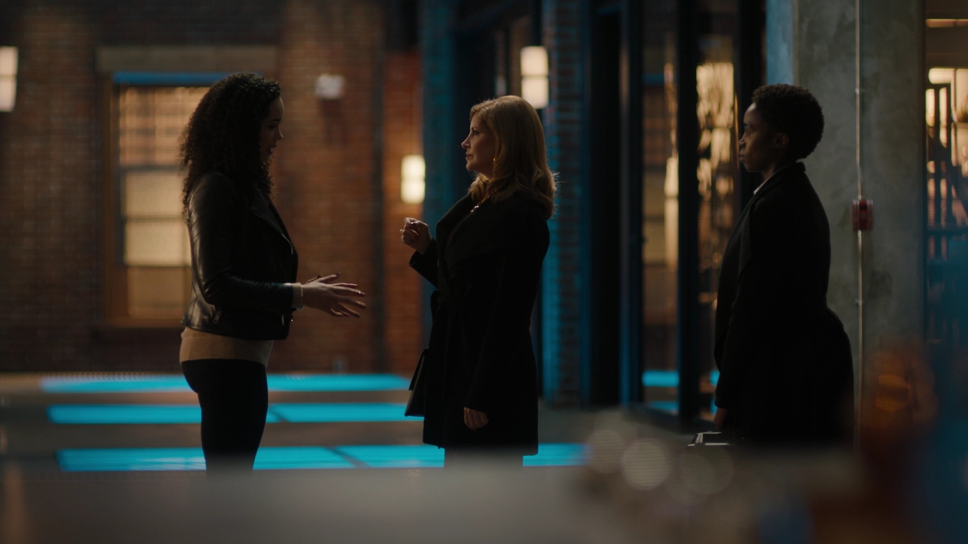 Charmed-Online-dot-nl_Charmed2x11DanceLikeNoOneIsWitching1140.jpg