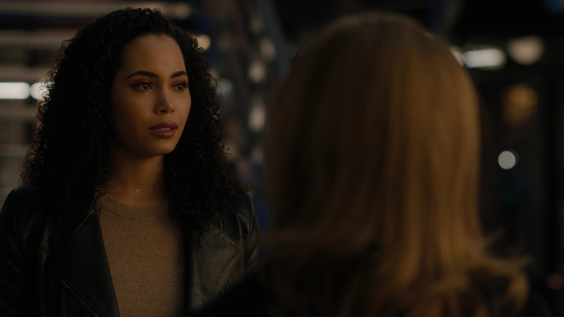 Charmed-Online-dot-nl_Charmed2x11DanceLikeNoOneIsWitching1168.jpg