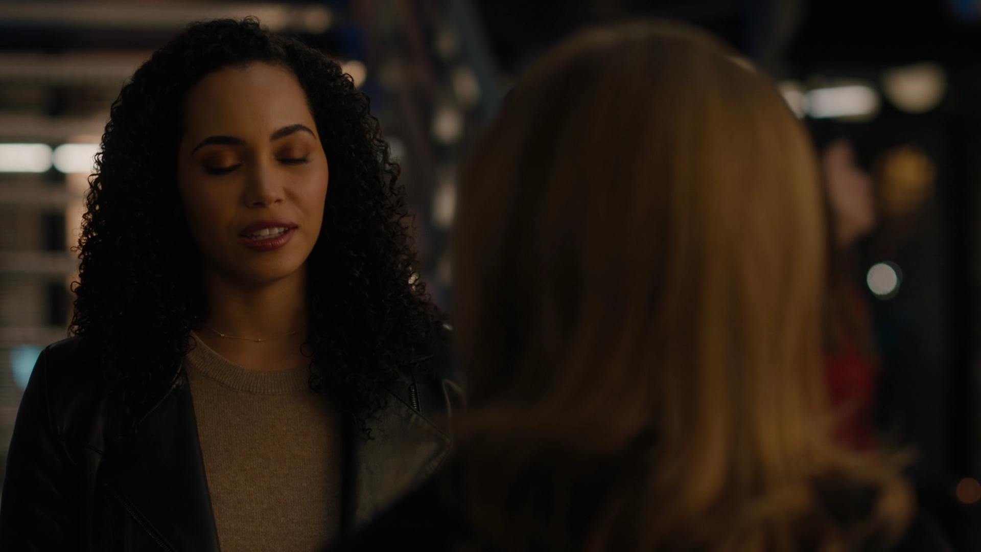 Charmed-Online-dot-nl_Charmed2x11DanceLikeNoOneIsWitching1176.jpg