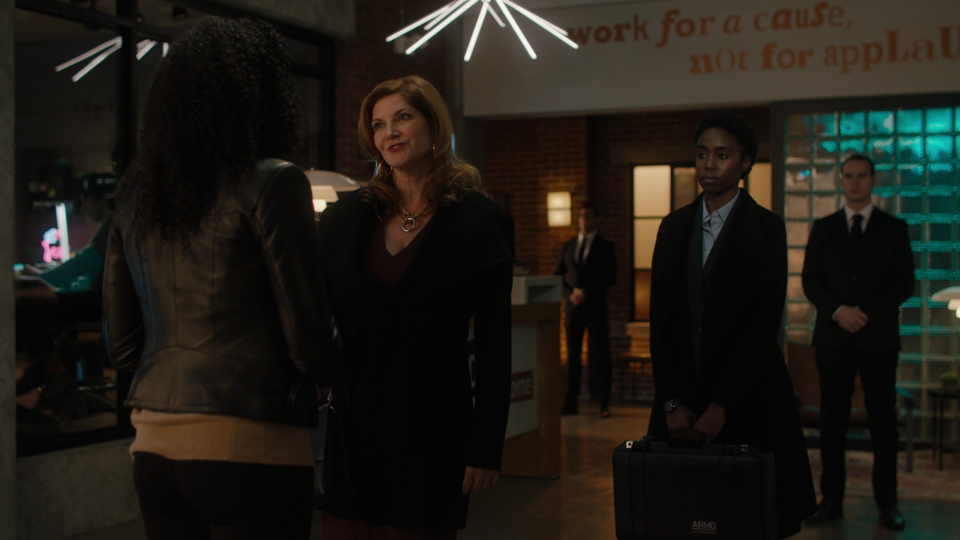 Charmed-Online-dot-nl_Charmed2x11DanceLikeNoOneIsWitching1181.jpg