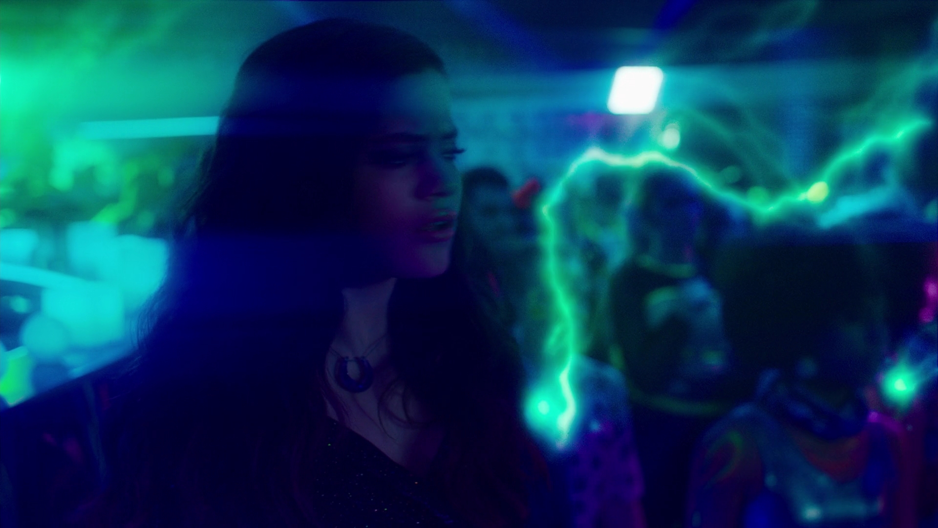 Charmed-Online-dot-nl_Charmed2x11DanceLikeNoOneIsWitching1439.jpg