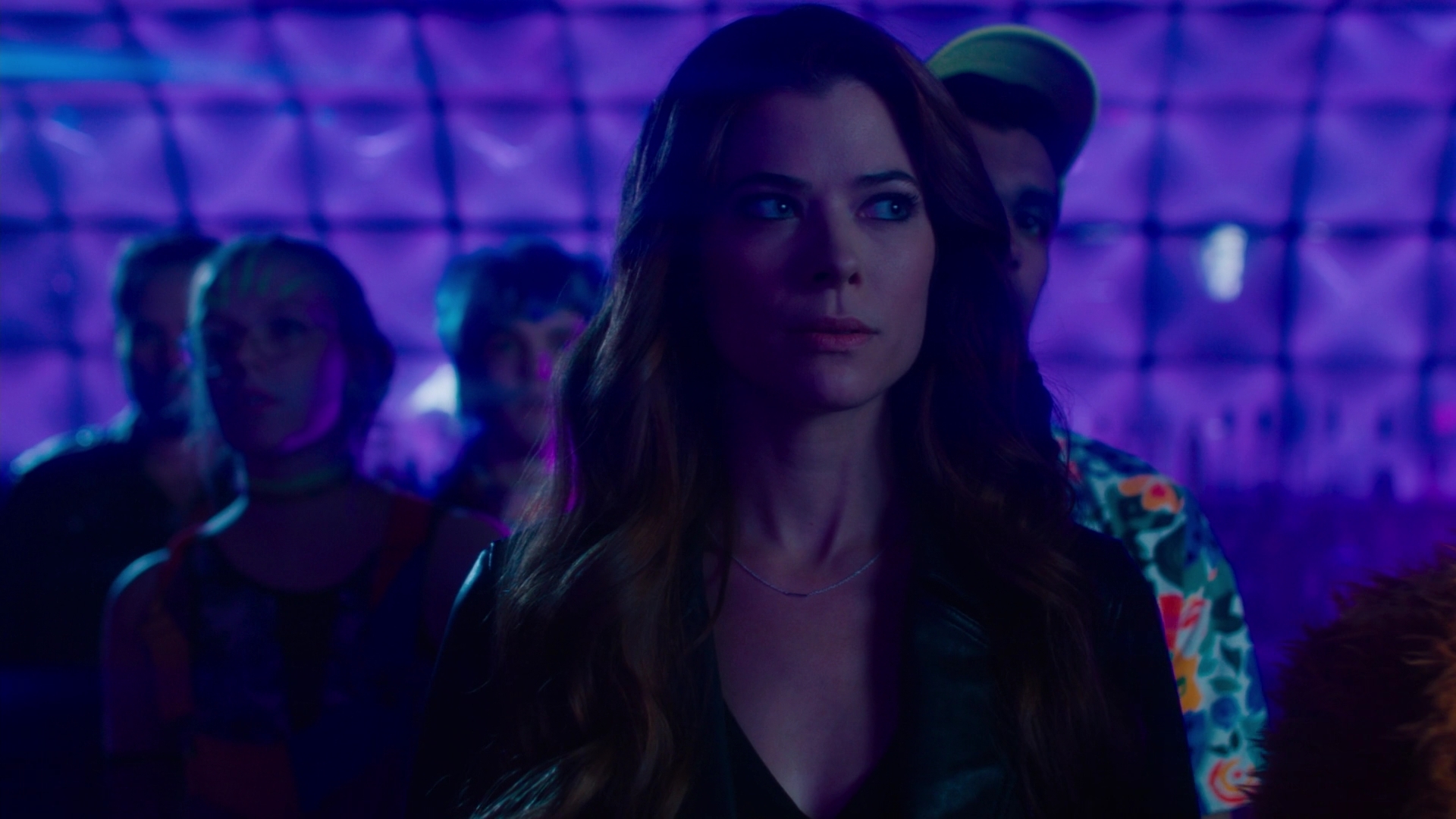 Charmed-Online-dot-nl_Charmed2x11DanceLikeNoOneIsWitching1464.jpg Charmed-Online-dot-nl_Charmed2x11DanceLikeNoOneIsWitching1464.jpg