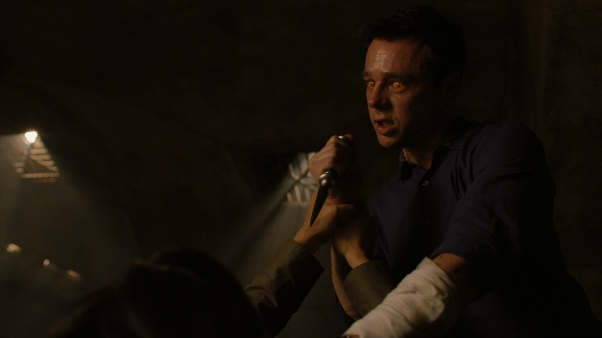 Charmed-Online-dot-nl_Charmed2x11DanceLikeNoOneIsWitching1509.jpg Charmed-Online-dot-nl_Charmed2x11DanceLikeNoOneIsWitching1509.jpg