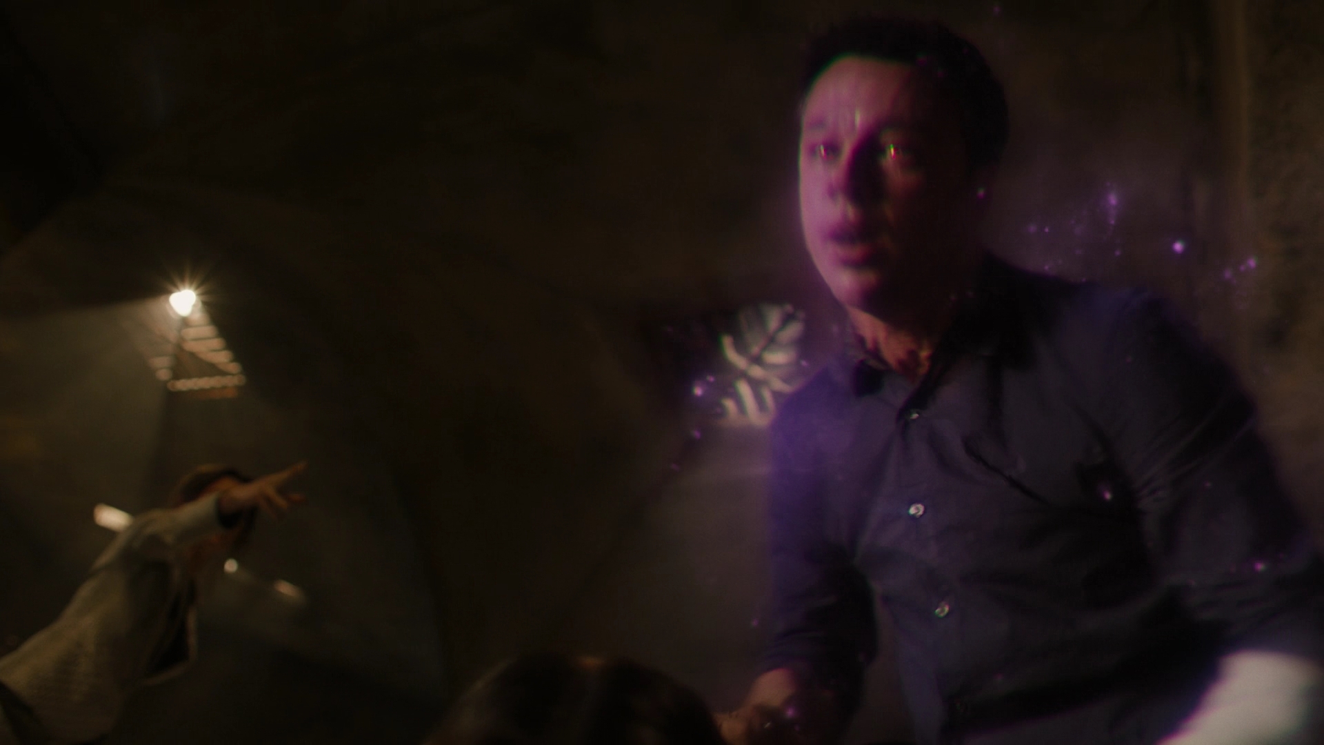 Charmed-Online-dot-nl_Charmed2x11DanceLikeNoOneIsWitching1527.jpg