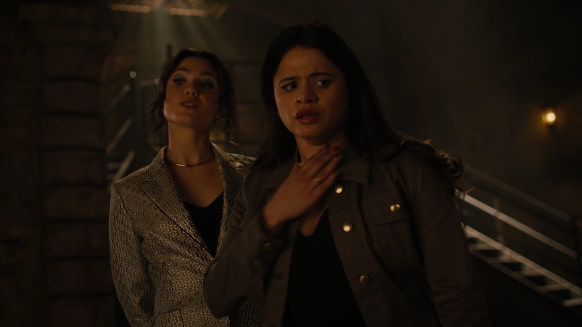 Charmed-Online-dot-nl_Charmed2x11DanceLikeNoOneIsWitching1532.jpg