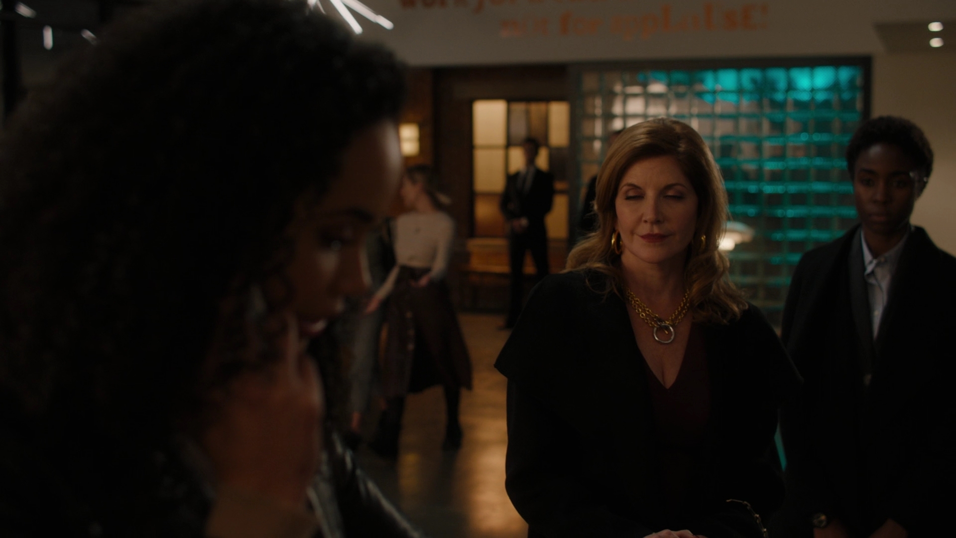 Charmed-Online-dot-nl_Charmed2x11DanceLikeNoOneIsWitching1548.jpg
