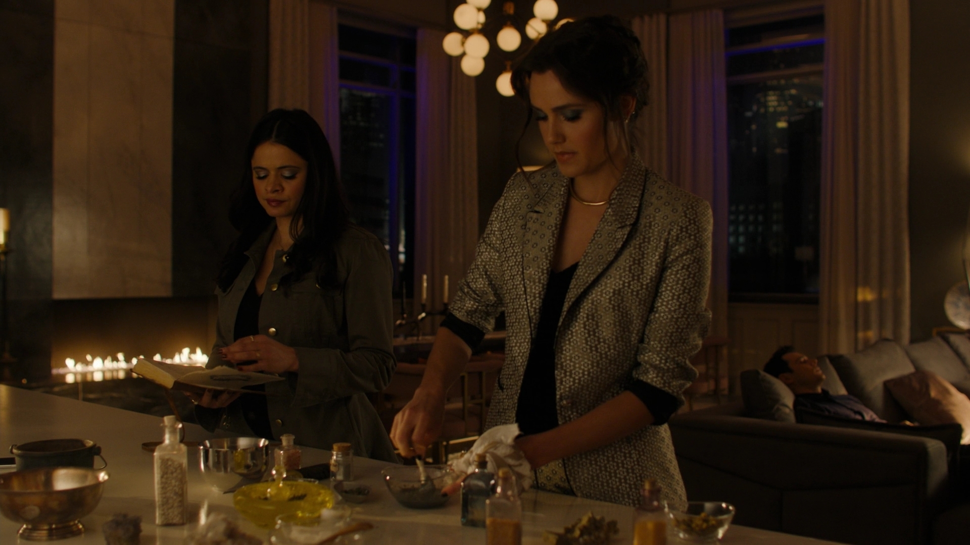 Charmed-Online-dot-nl_Charmed2x11DanceLikeNoOneIsWitching1643.jpg