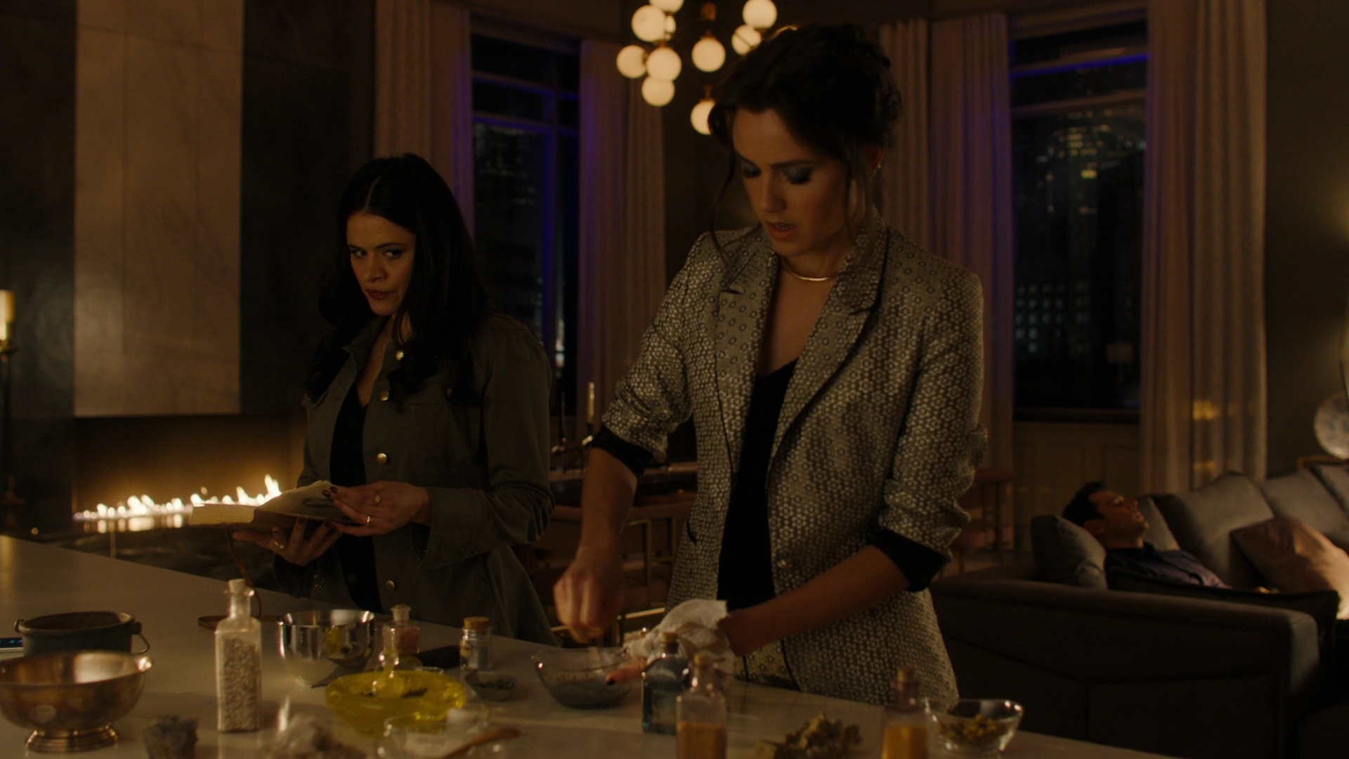 Charmed-Online-dot-nl_Charmed2x11DanceLikeNoOneIsWitching1644.jpg