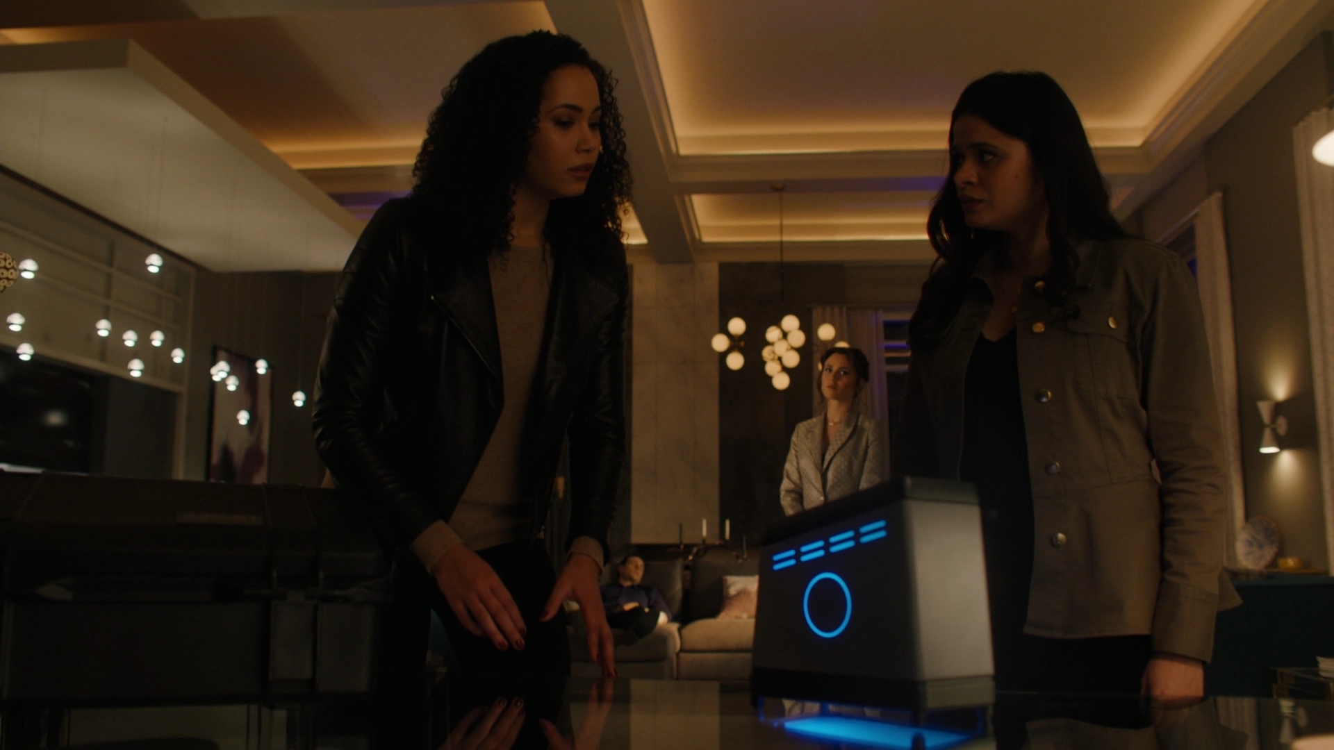 Charmed-Online-dot-nl_Charmed2x11DanceLikeNoOneIsWitching1696.jpg