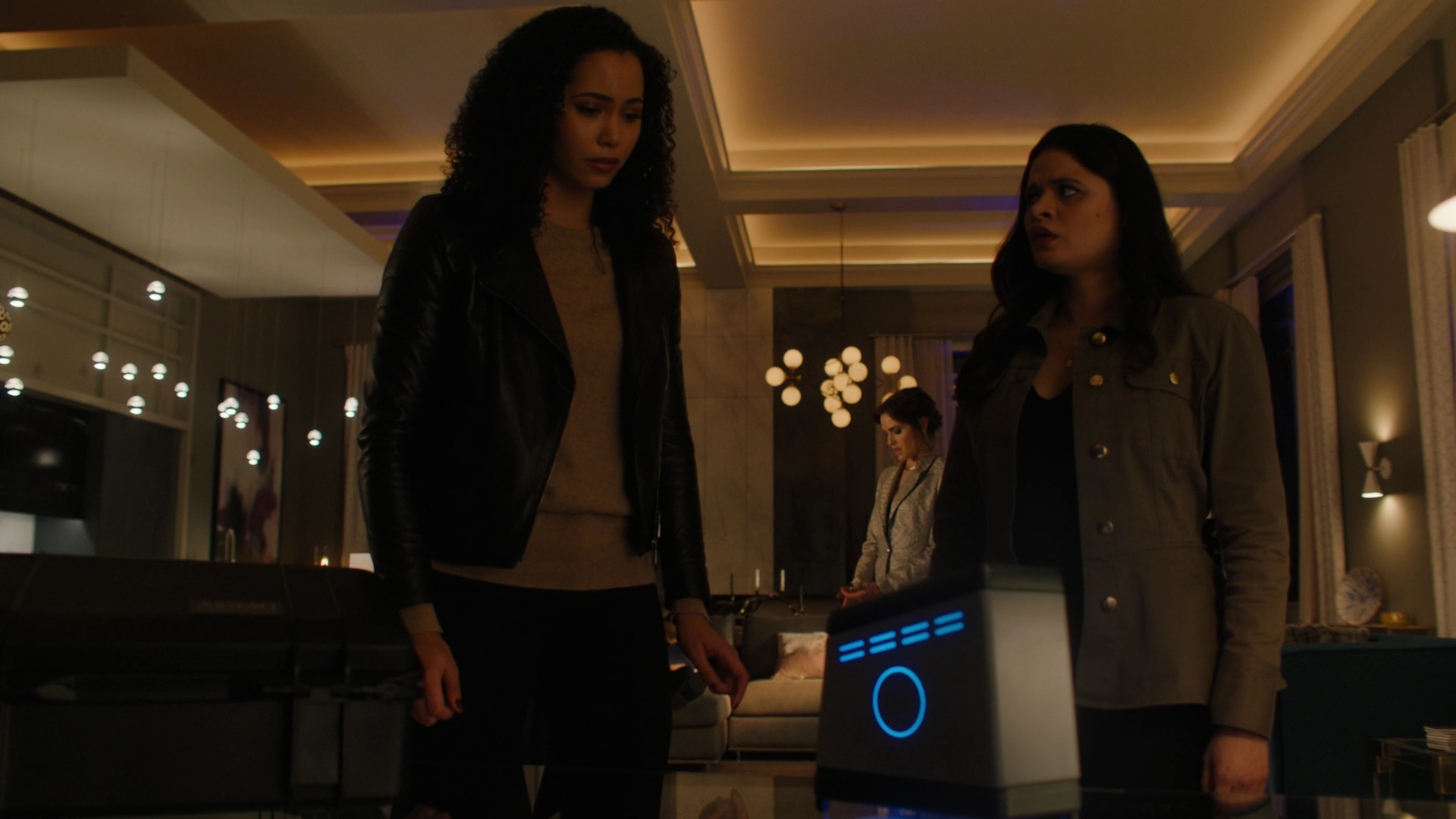 Charmed-Online-dot-nl_Charmed2x11DanceLikeNoOneIsWitching1710.jpg