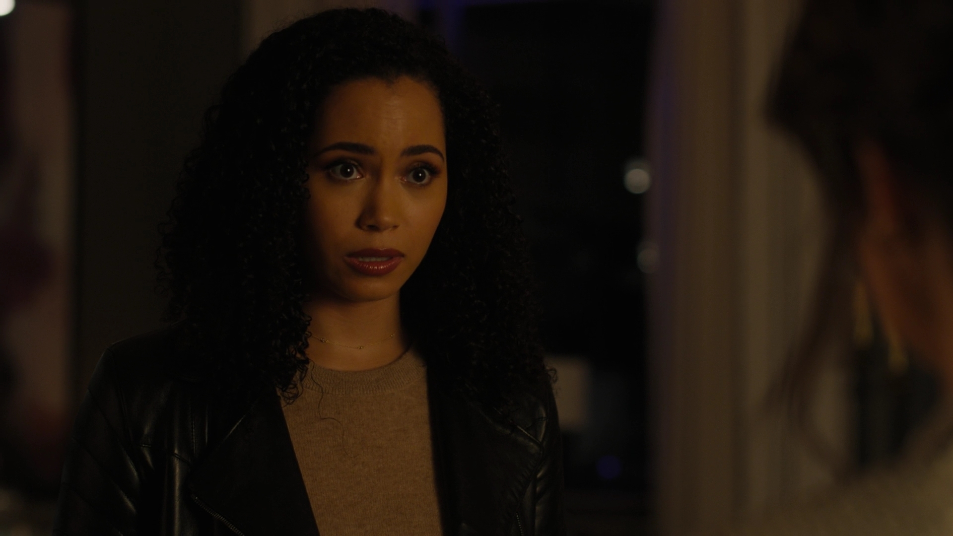 Charmed-Online-dot-nl_Charmed2x11DanceLikeNoOneIsWitching1755.jpg Charmed-Online-dot-nl_Charmed2x11DanceLikeNoOneIsWitching1755.jpg