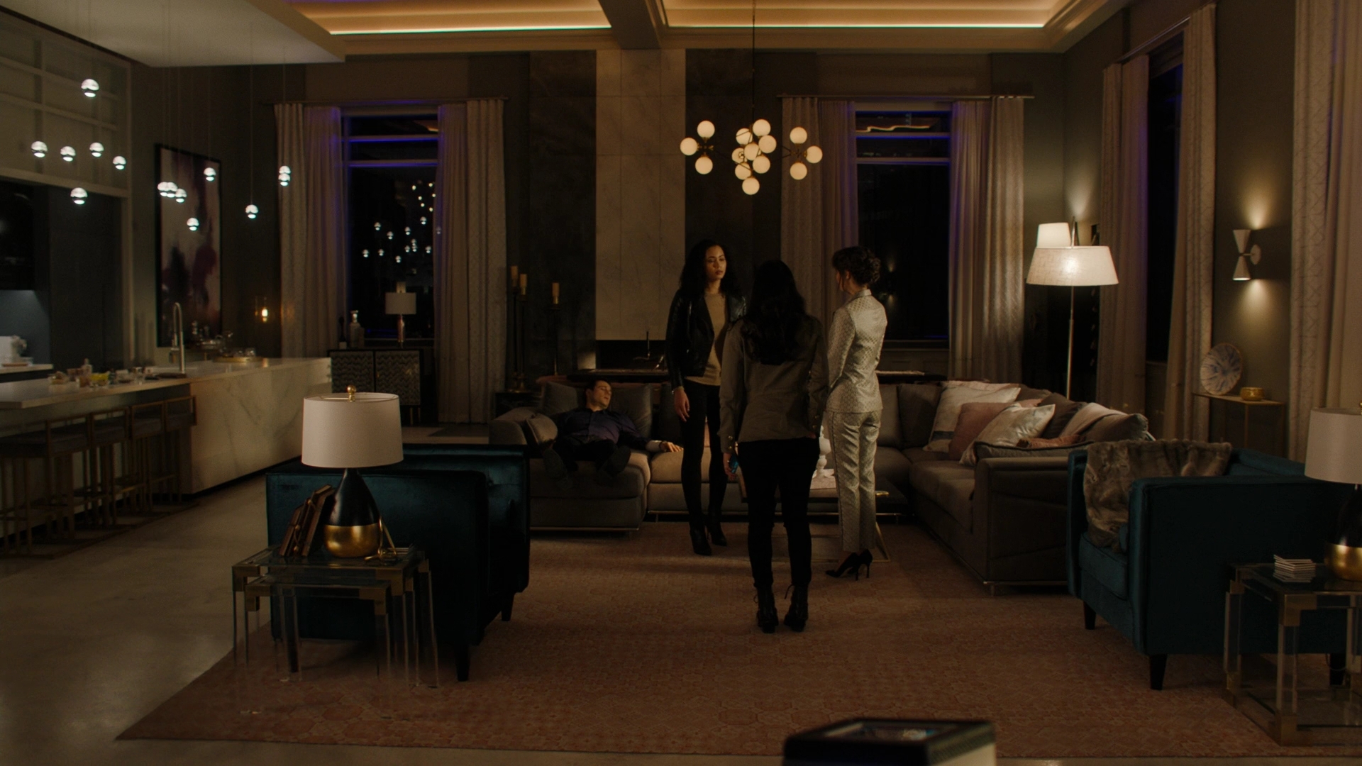 Charmed-Online-dot-nl_Charmed2x11DanceLikeNoOneIsWitching1762.jpg Charmed-Online-dot-nl_Charmed2x11DanceLikeNoOneIsWitching1762.jpg