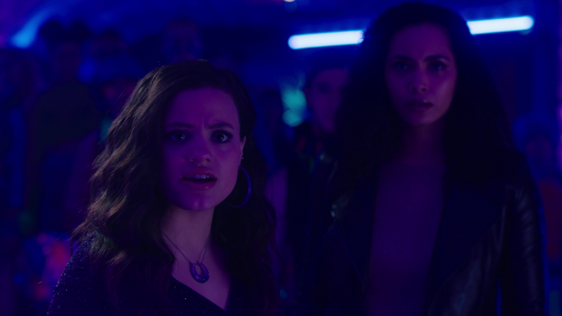 Charmed-Online-dot-nl_Charmed2x11DanceLikeNoOneIsWitching1806.jpg