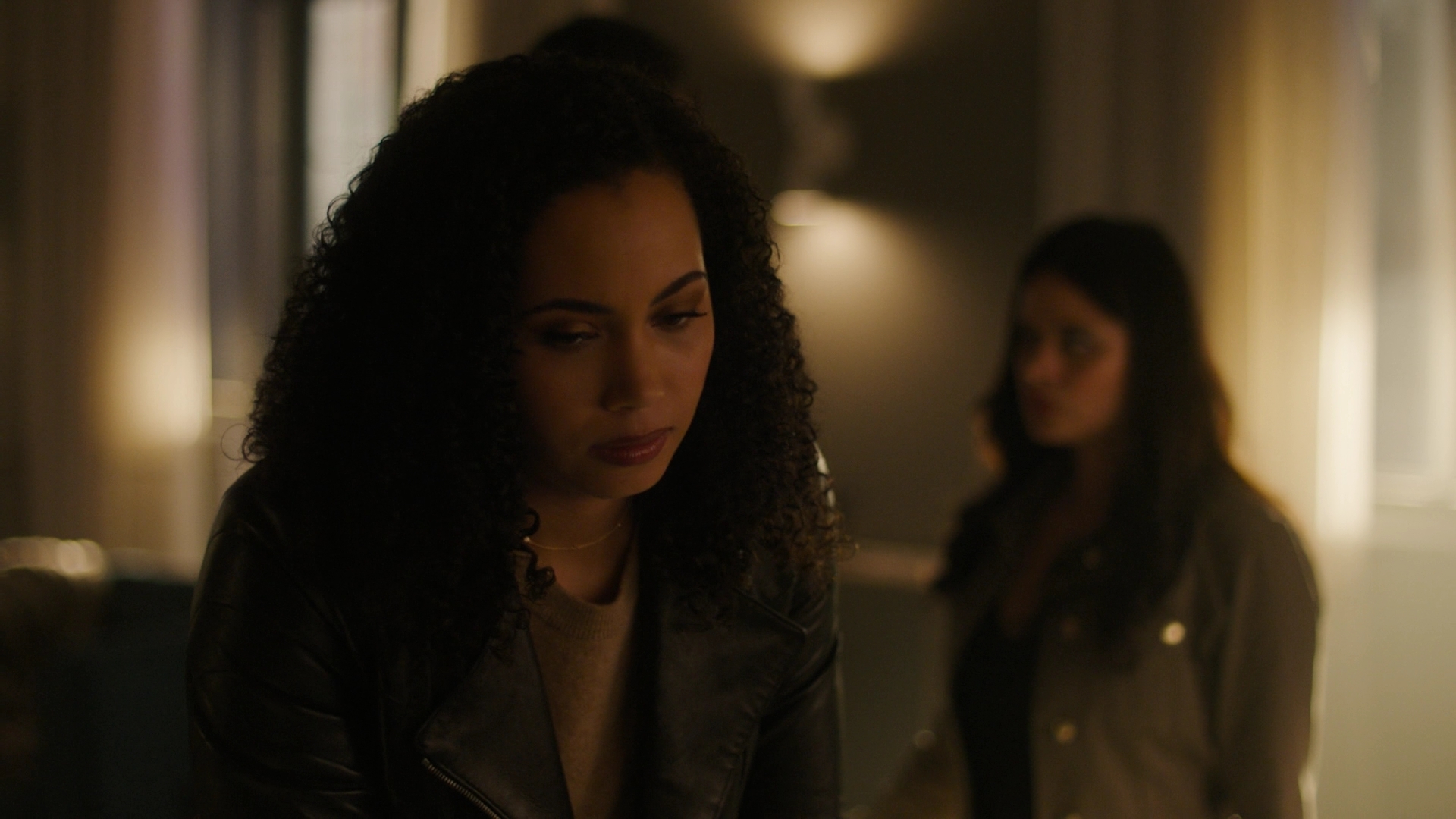 Charmed-Online-dot-nl_Charmed2x11DanceLikeNoOneIsWitching2000.jpg