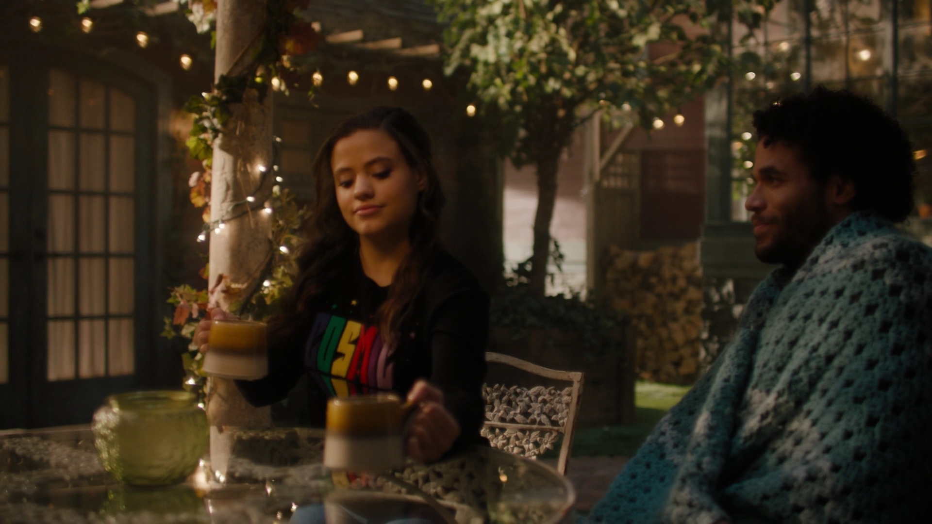 Charmed-Online-dot-nl_Charmed2x11DanceLikeNoOneIsWitching2020.jpg