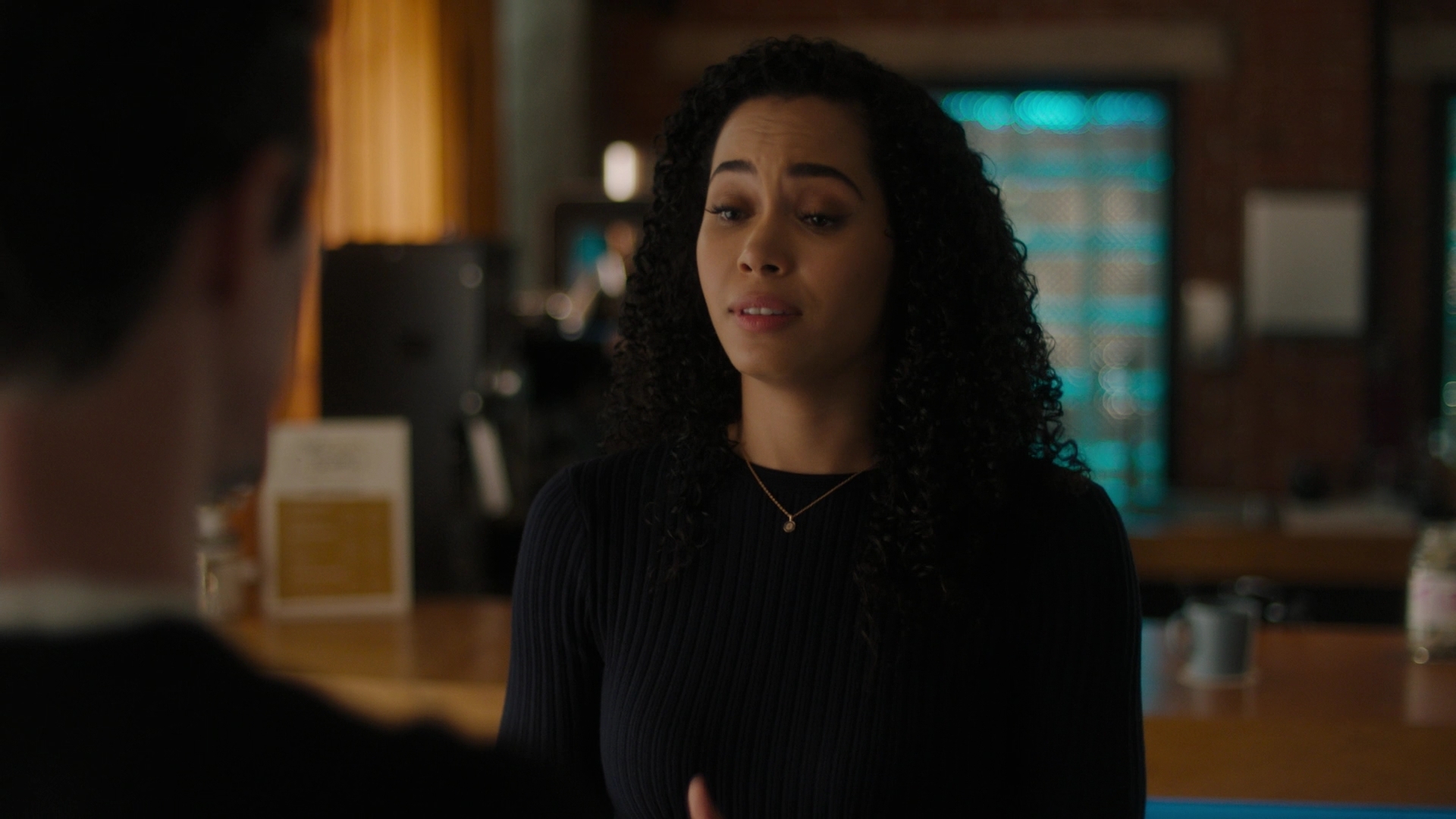 Charmed-Online-dot-nl_Charmed2x11DanceLikeNoOneIsWitching2164.jpg