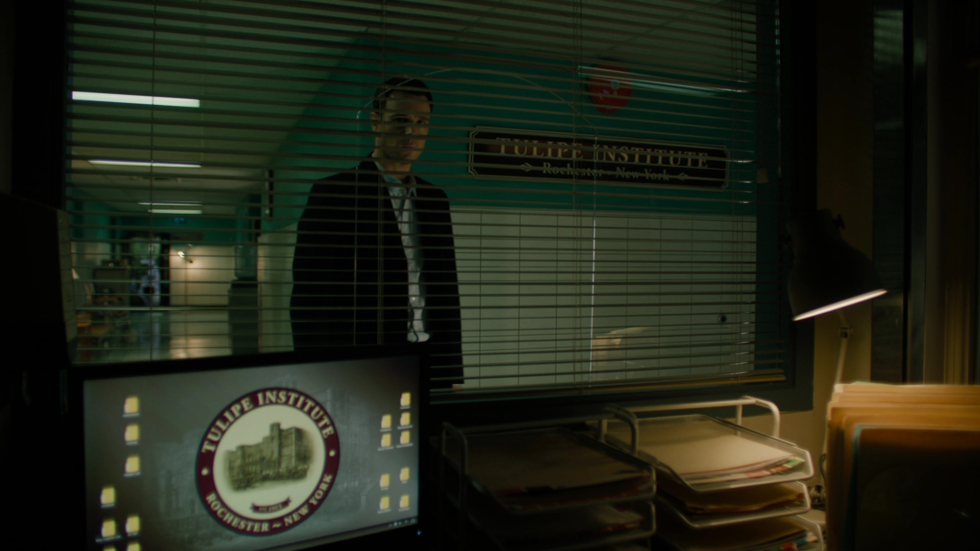 Charmed-Online-dot-nl_Charmed2x12NeedsToKnow0449.jpg