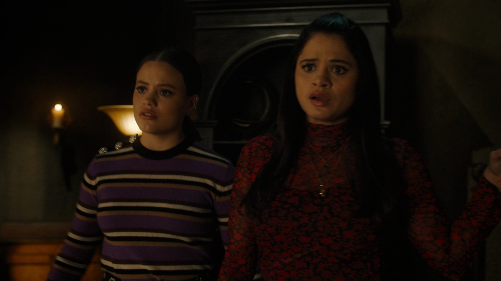 Charmed-Online-dot-nl_Charmed2x12NeedsToKnow0590.jpg Charmed-Online-dot-nl_Charmed2x12NeedsToKnow0590.jpg